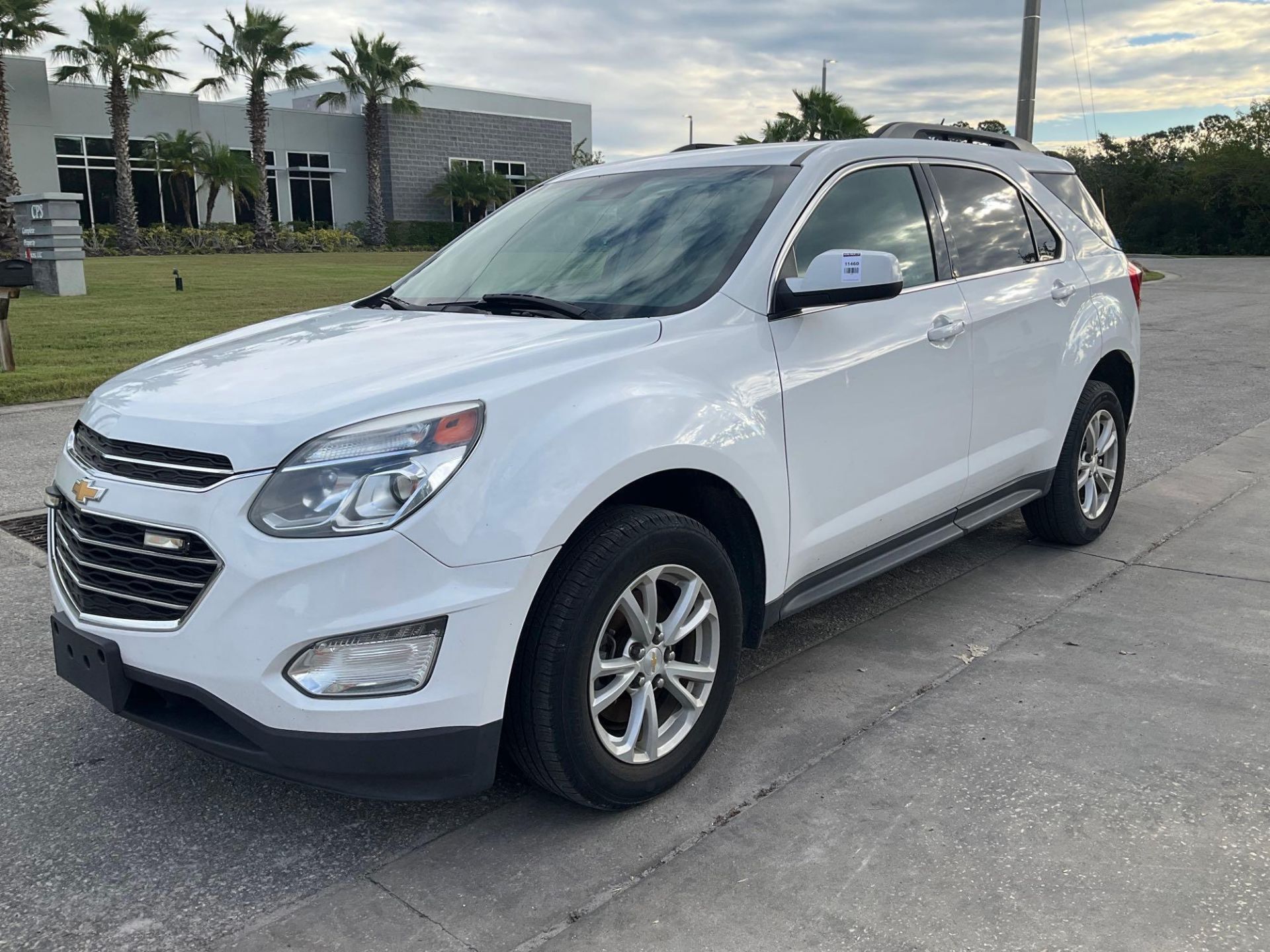 2017 CHEVROLET EQUINOX SUV, GAS POWERED AUTOMATIC, AWD, POWER WINDOWS & LOCKS, BACK UP CAMERA, STROB