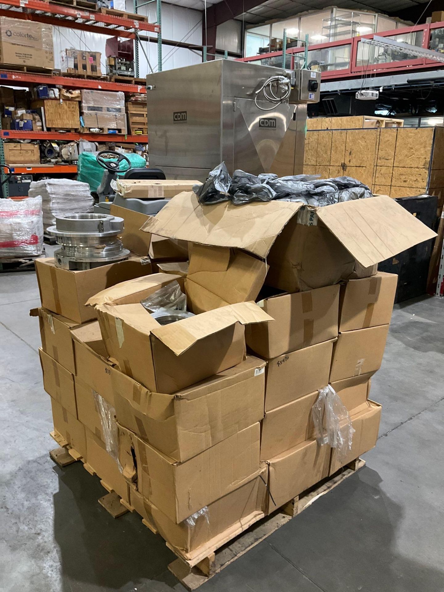 PALLET OF OIL GUARDS - Image 2 of 6