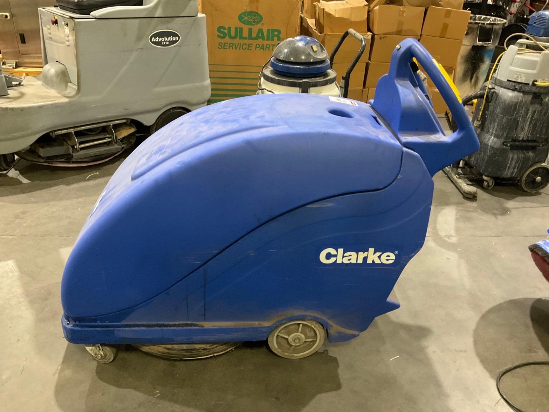 CLARKE WALK BEHIND FLOOR BURNISHER MODEL FUSION 20T 195 AH, ELECTRIC, APPROX 36 VOLTS, NEW BATTERIES - Image 2 of 12