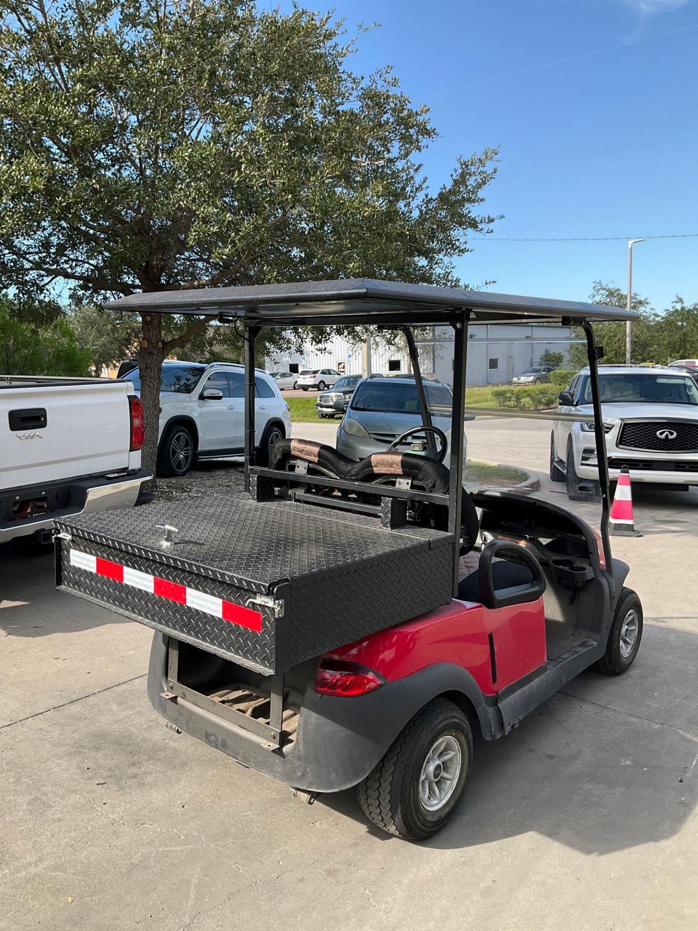 ***2014 CLUB CAR GOLF CART WITH SOLAR PANEL ROOF ATTACHED, ELECTRIC, UTILITY STORAGE BOX ATTACHED - Image 6 of 17