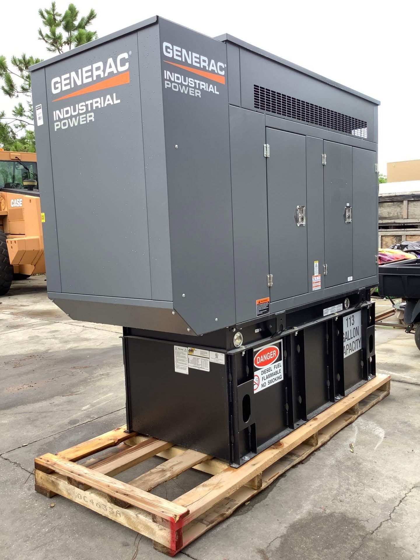 UNUSED GENERAC INDUSTRIAL POWER GENERATOR MODEL SD010, DIESEL , APPROX 10 KW, APPROX 60HZ, - Image 12 of 23