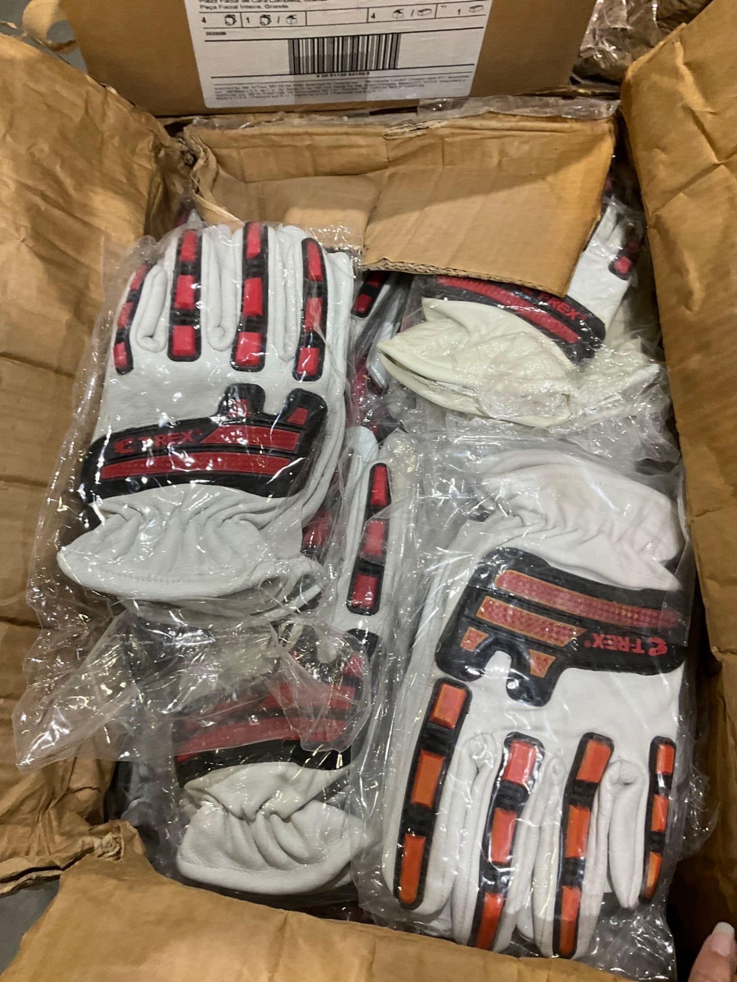 PALLET MAGID T-REX TRX818 & TRX842 GLOVES, APPROX 48 PAIRS SIZE XL, APPROX 178 PAIRS SIZE L, APPROX - Image 4 of 5