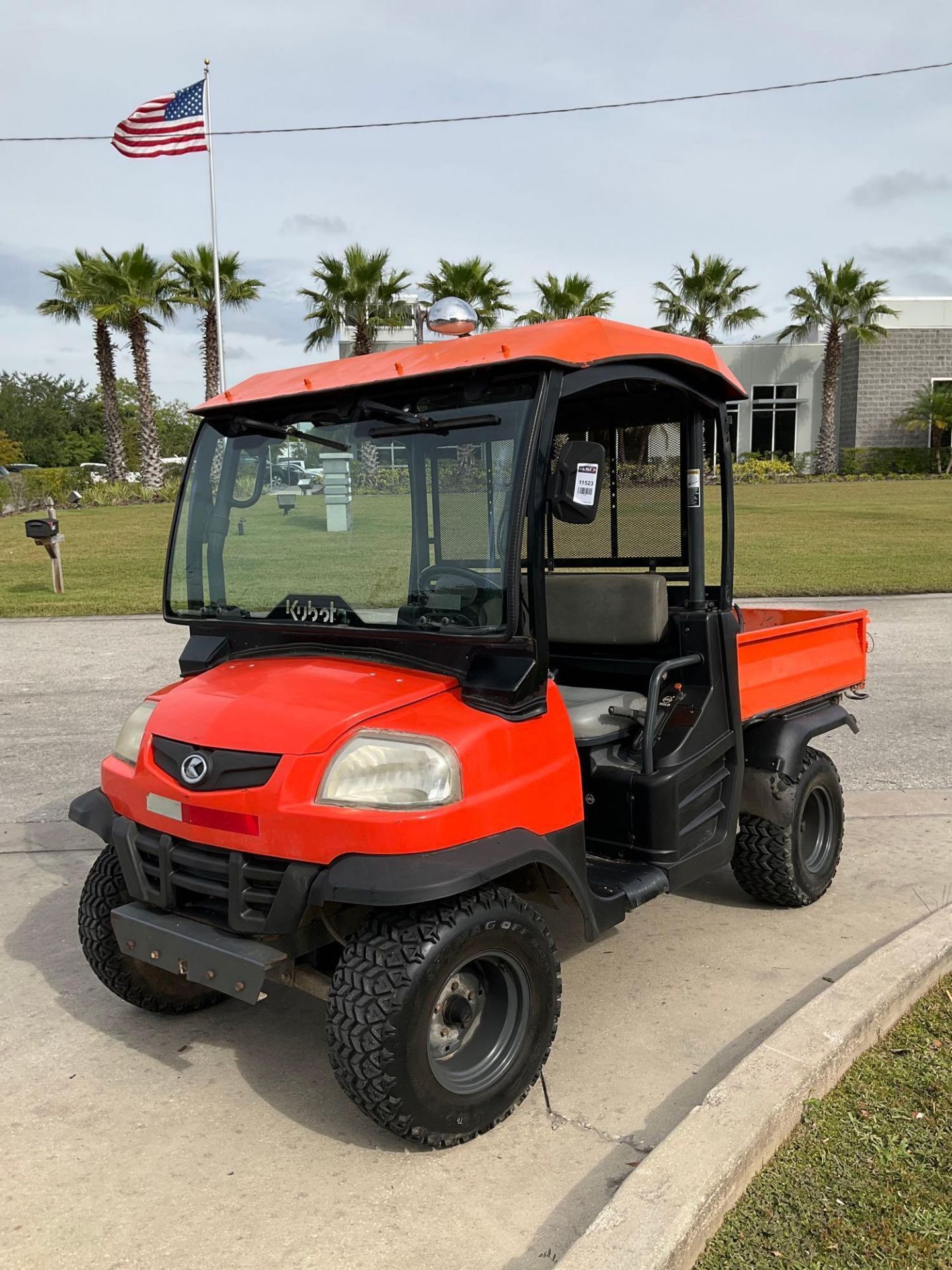 KUBOTA RTV900 UTV, DIESEL , 4WD, HITCH ON BACK, MANUAL DUMP BED, BILL OF SALE ONLY,  RUNS AND OPERAT - Image 2 of 13