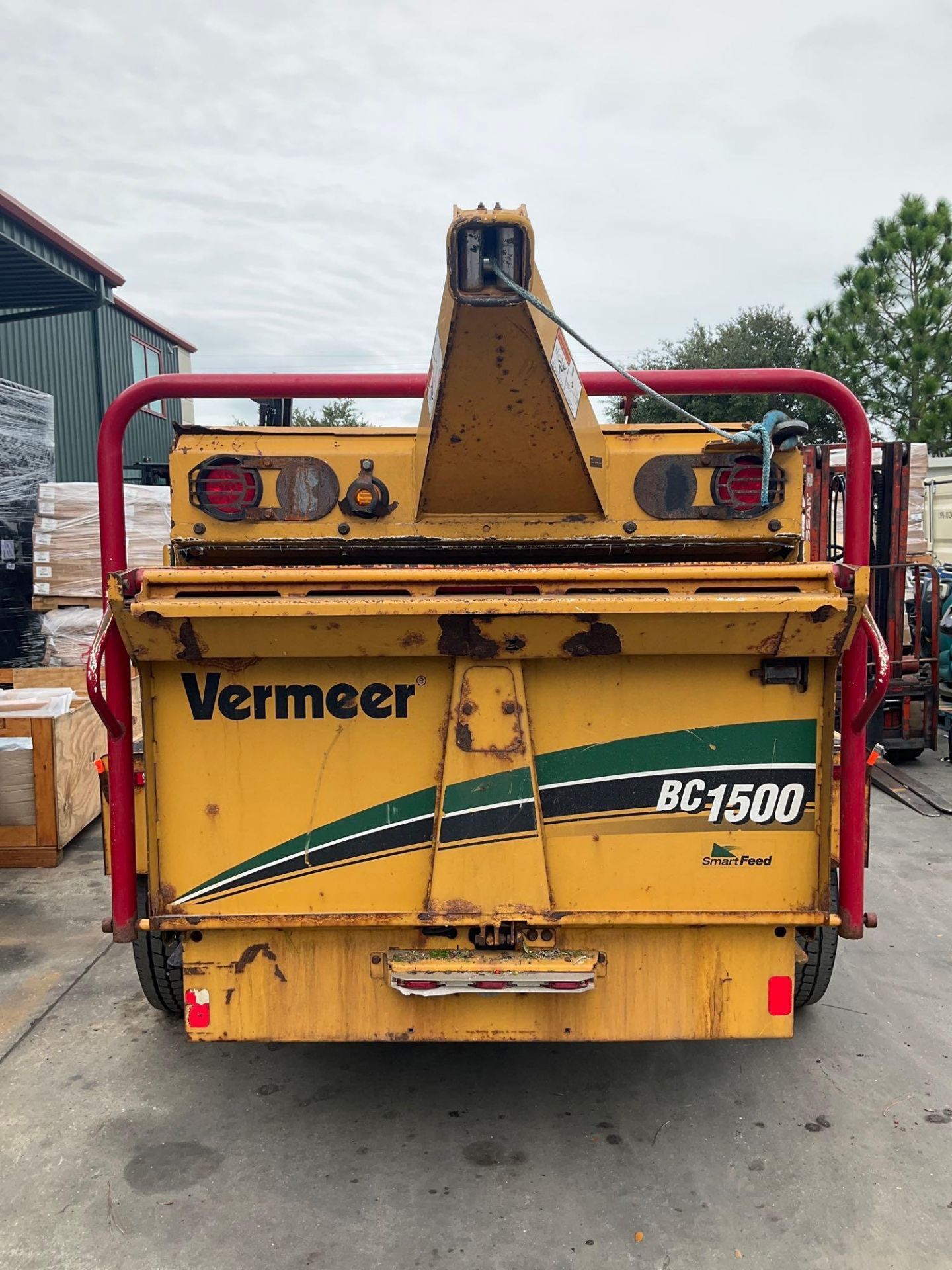 VERMEER BC1500 BRUSH CHIPPER, DIESEL, JOHN DEERE ENGINE, TRAILER MOUNTED, RUNS AND OPERATES - Image 6 of 18