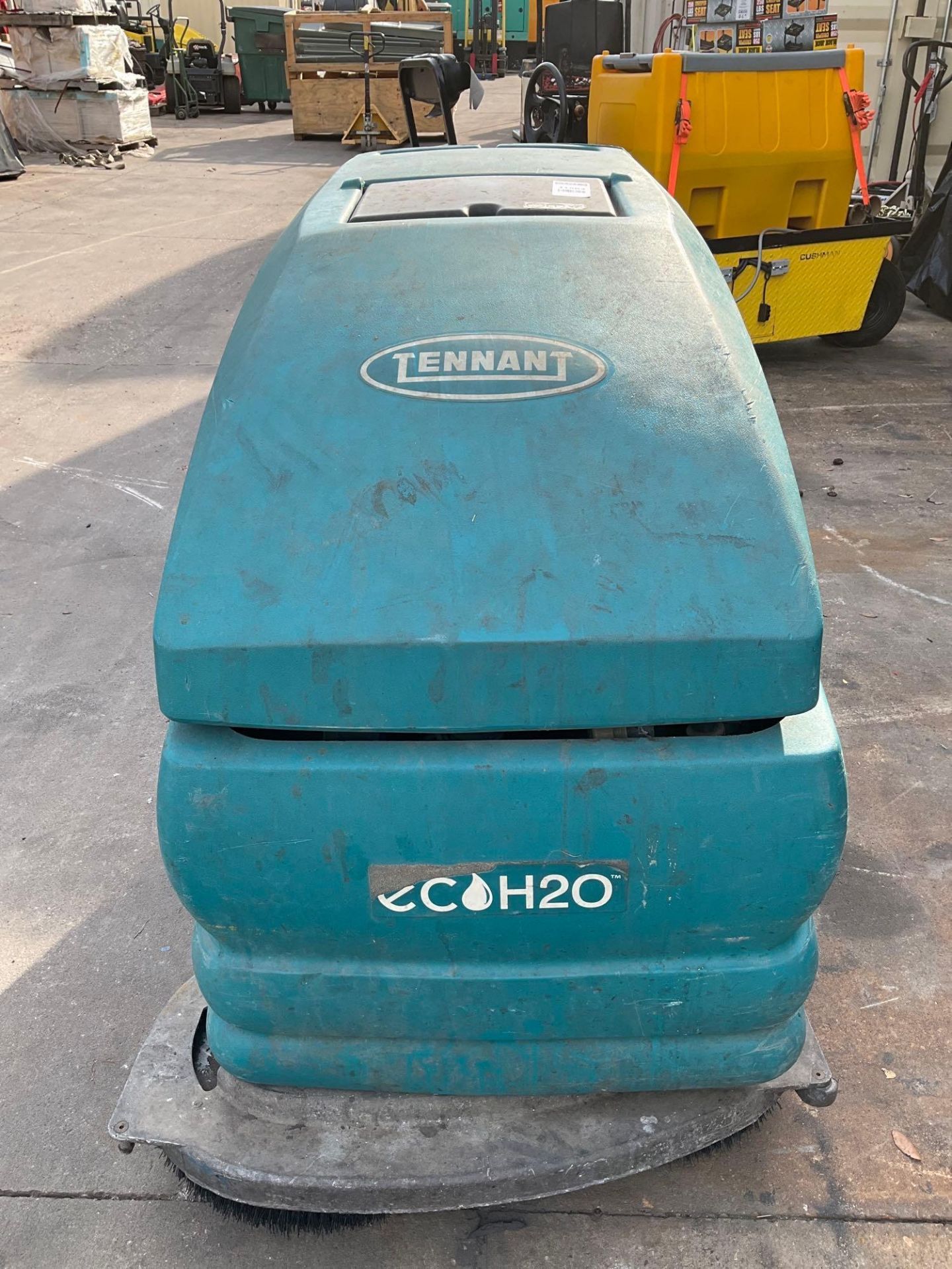 TENNANT ECH20 WALK BEHIND FLOOR SCRUBBER MODEL 5700, ELECTRIC, APPROX 36 DC VOLTS, APPROX 1800 W, AP - Image 10 of 12