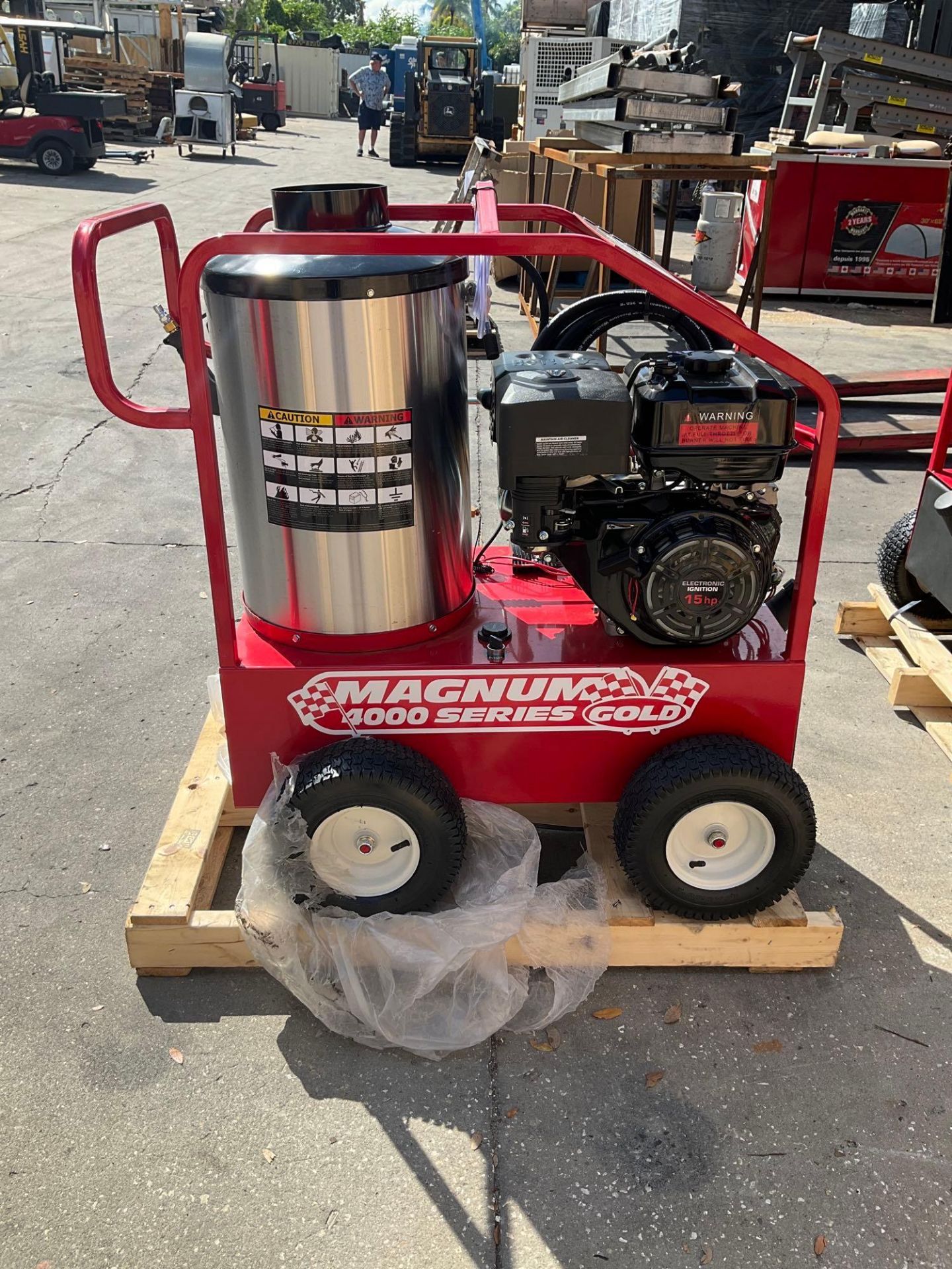 UNUSED 2022 MAGNUM 4000 SERIES GOLD HOT WATER PRESSURE WASHER,DIESEL GAS POWER, ELECTRIC START, APPR - Image 6 of 13