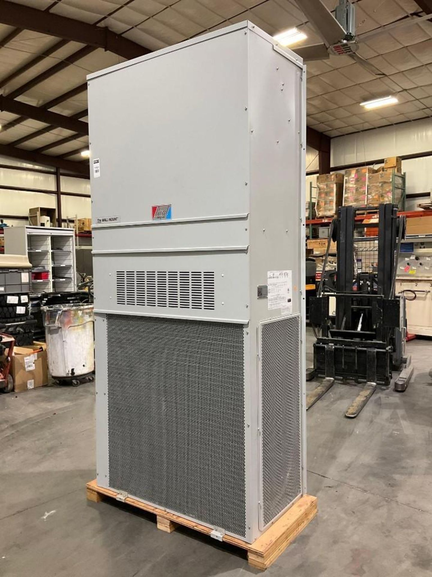 UNUSED APPROX 6 TON BARD WALL MOUNT AC UNIT MODEL W70L1-C15EX4XXJ EHWA05A-C15L, COMPRESSOR APPROX PH