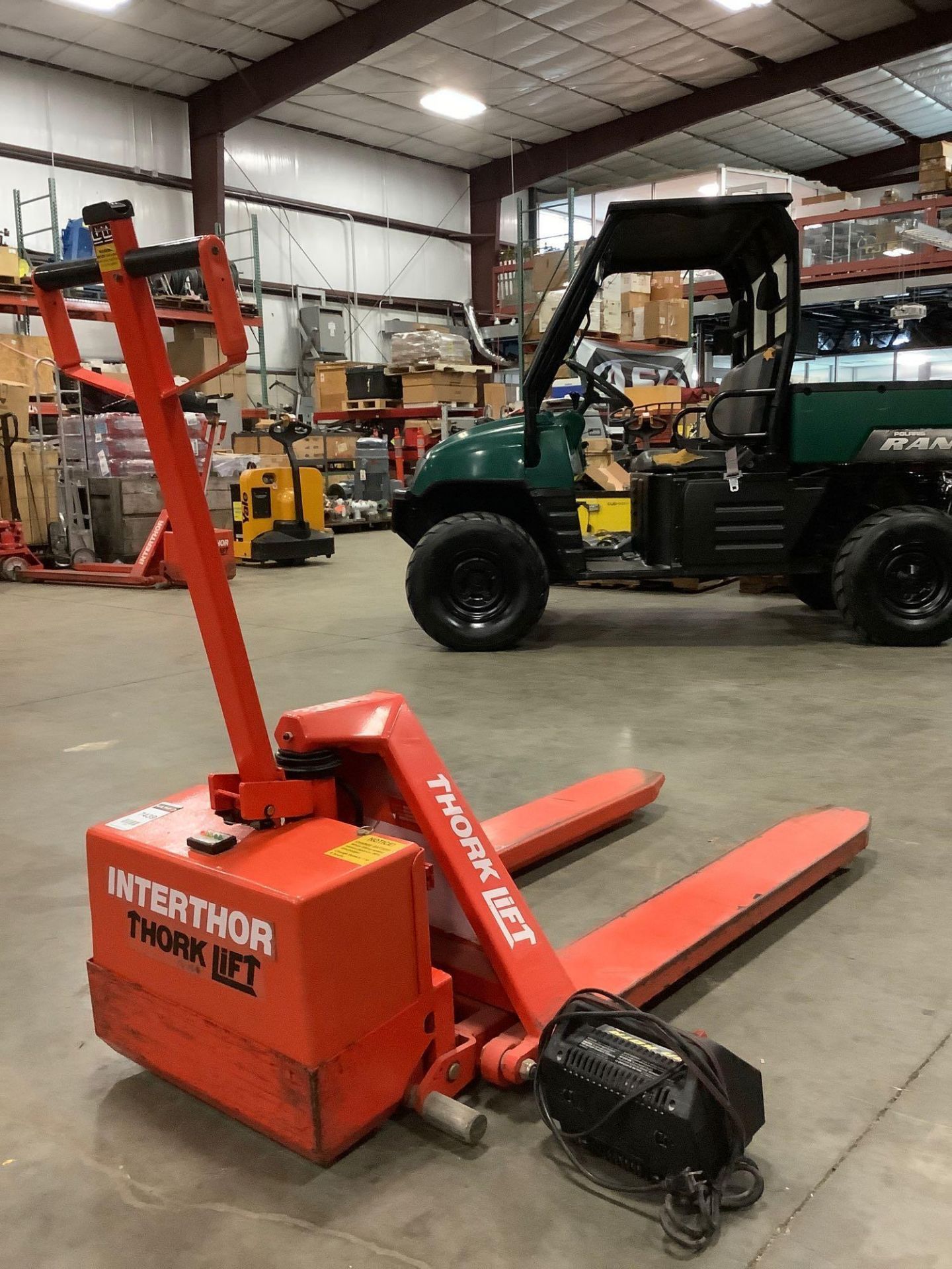 INTERTHOR THORK LIFT PALLET JACK MODEL EHL1000/3, ELECTRIC, 12 VOLTS, APPROX MAX CAPACITY 2200LBS, M