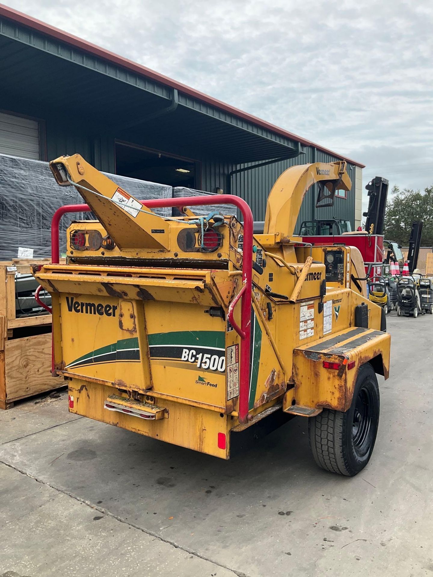 VERMEER BC1500 BRUSH CHIPPER, DIESEL, JOHN DEERE ENGINE, TRAILER MOUNTED, RUNS AND OPERATES - Image 7 of 18