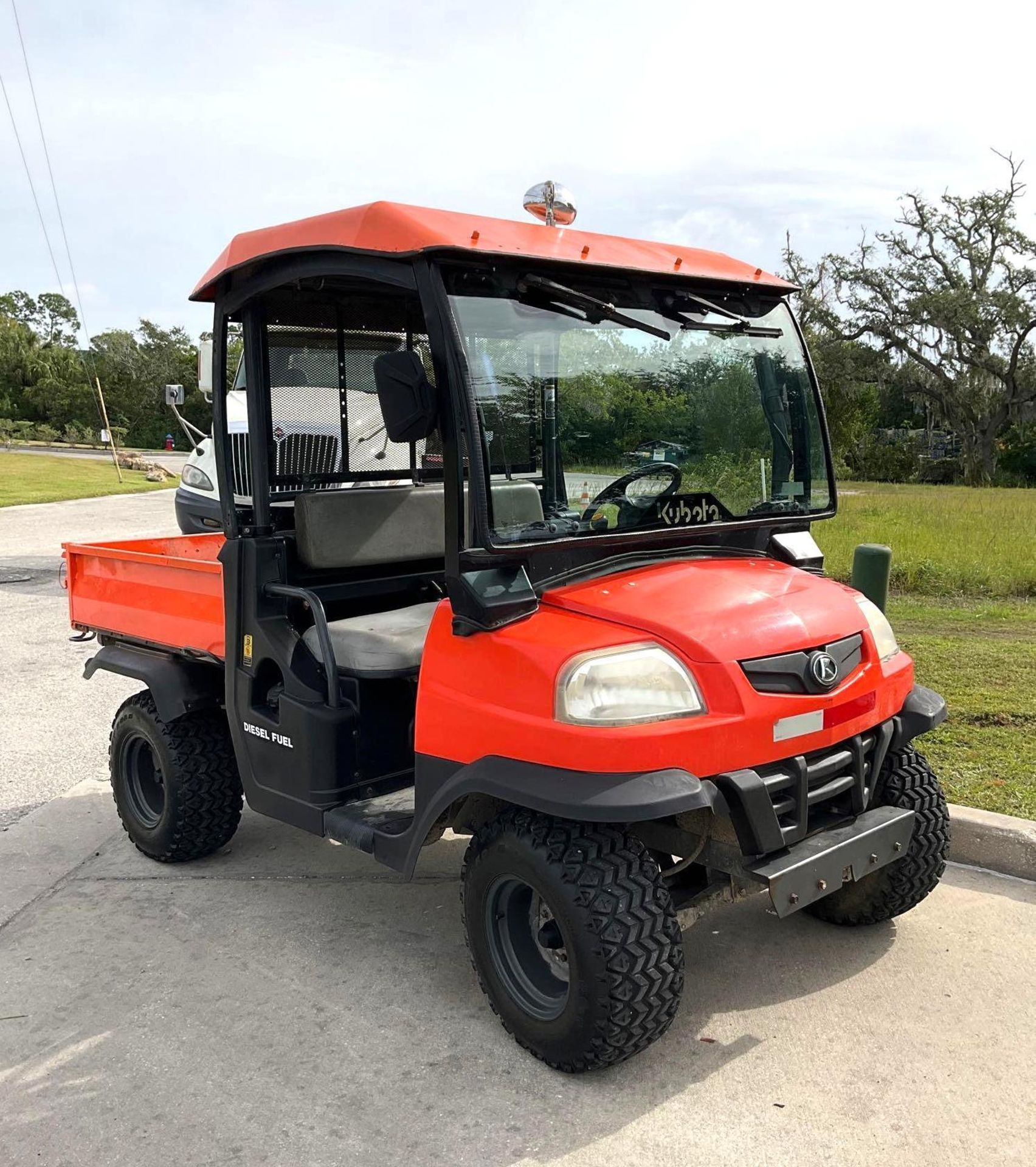 KUBOTA RTV900 UTV, DIESEL , 4WD, HITCH ON BACK, MANUAL DUMP BED, BILL OF SALE ONLY,  RUNS AND OPERAT