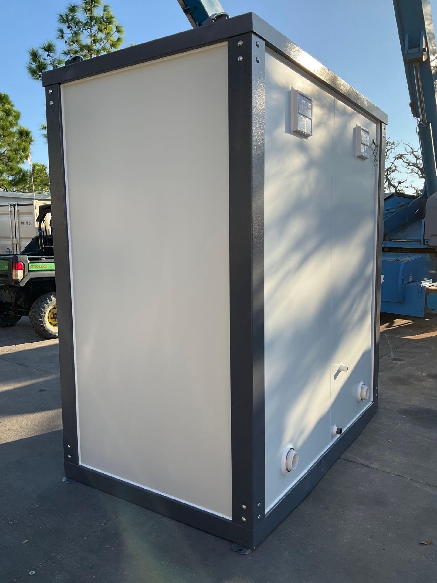 UNUSED PORTABLE DOUBLE BATHROOM UNIT, 2 STALLS, ELECTRIC & PLUMBING HOOK UP WITH EXTERIOR PLUMBING C - Image 2 of 16