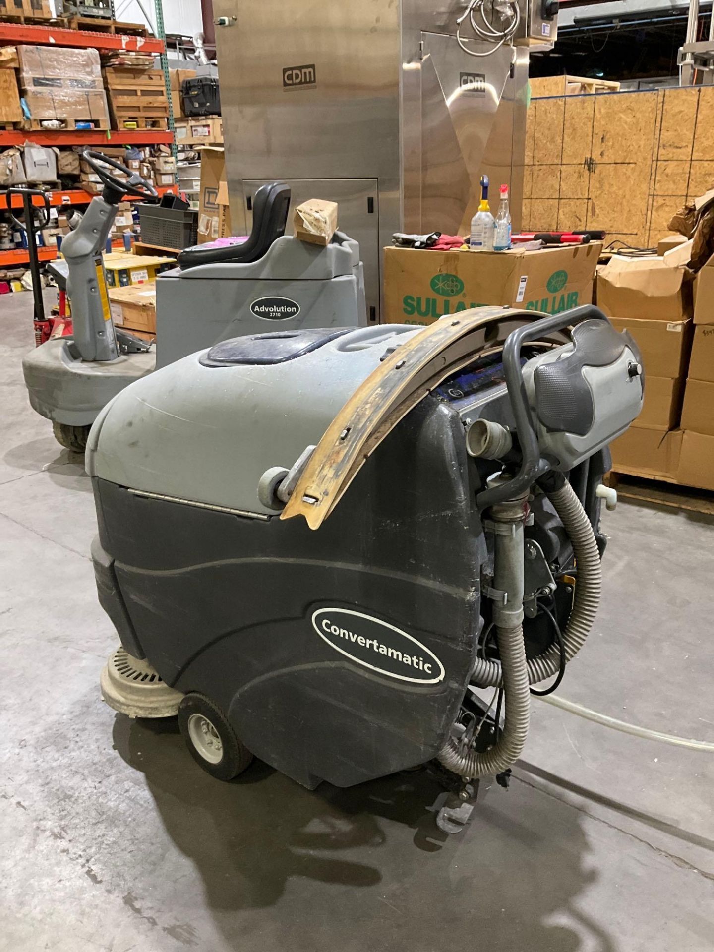NILFISK ADVANCE WALK BEHIND FLOOR SCRUBBER MODEL CONVERTAMATIC 26D-C, ELECTRIC, APPROX 24 VOLTS, BUI - Image 3 of 13