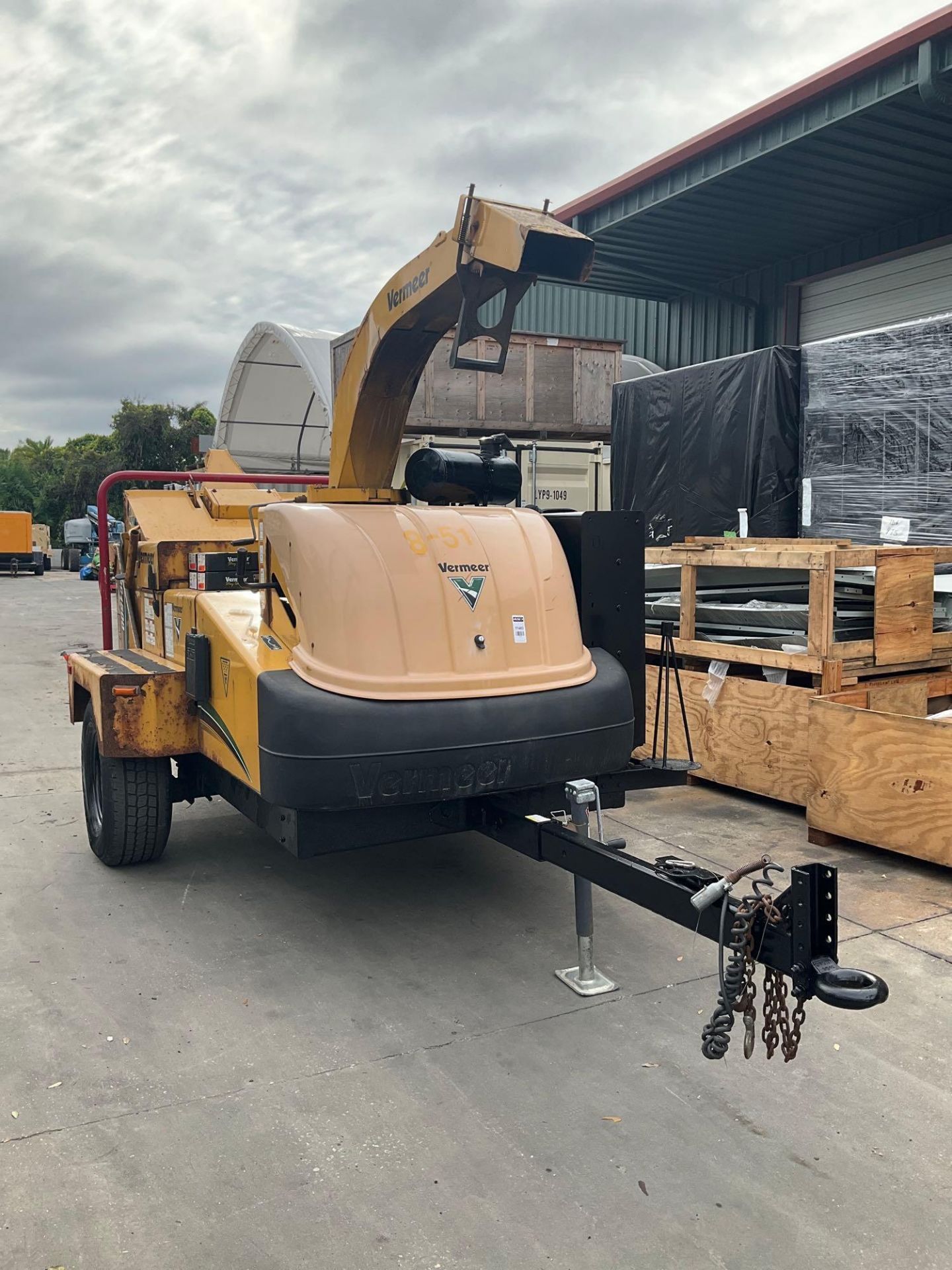 VERMEER BC1500 BRUSH CHIPPER, DIESEL, JOHN DEERE ENGINE, TRAILER MOUNTED, RUNS AND OPERATES - Image 9 of 18