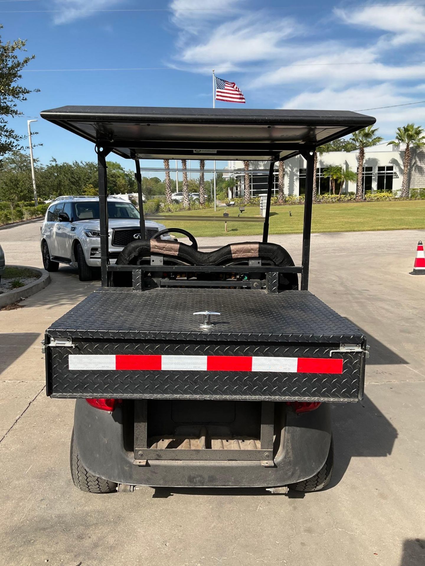 ***2014 CLUB CAR GOLF CART WITH SOLAR PANEL ROOF ATTACHED, ELECTRIC, UTILITY STORAGE BOX ATTACHED - Image 4 of 17