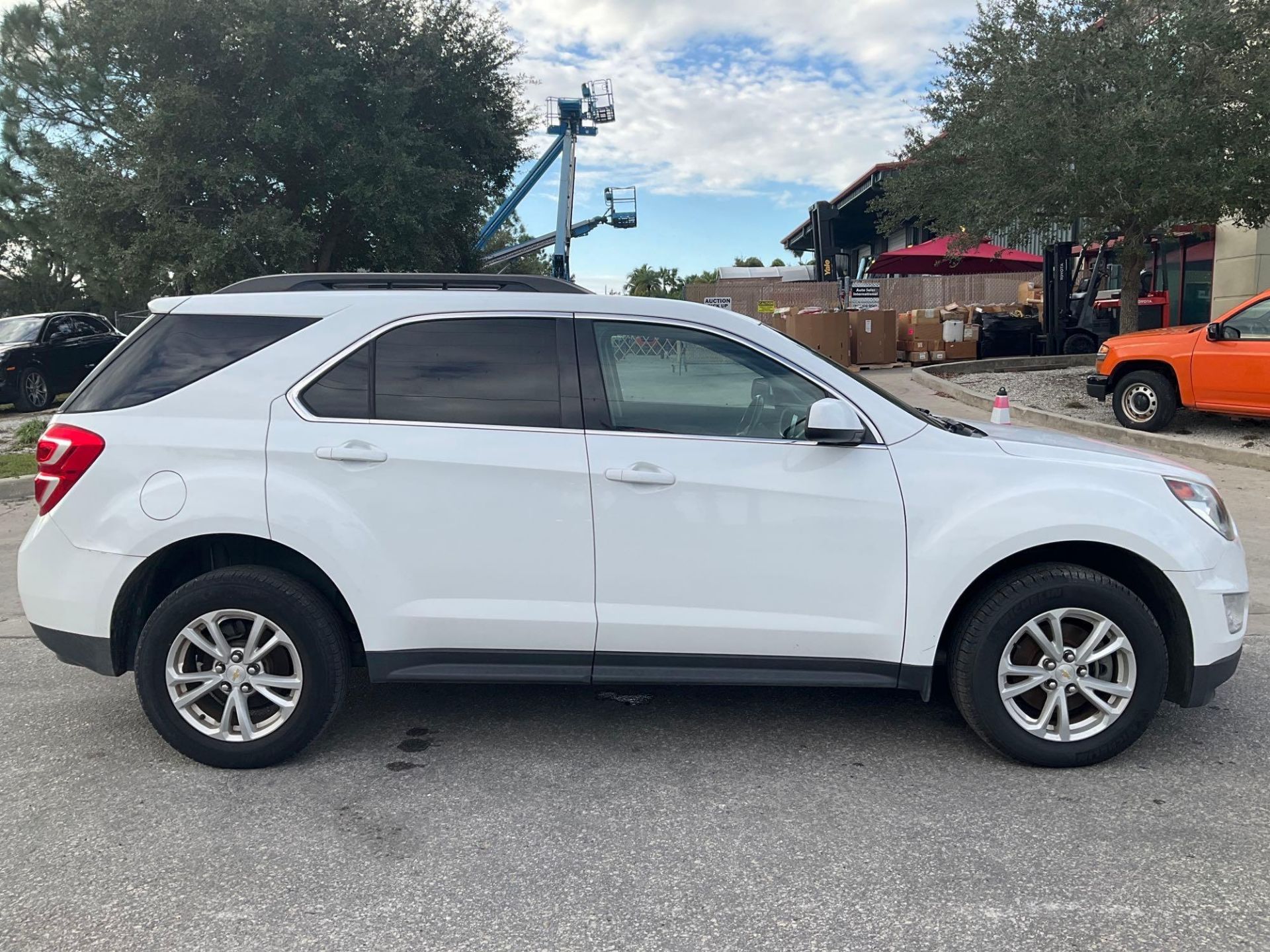 2017 CHEVROLET EQUINOX SUV, GAS POWERED AUTOMATIC, AWD, POWER WINDOWS & LOCKS, BACK UP CAMERA, STROB - Image 9 of 29