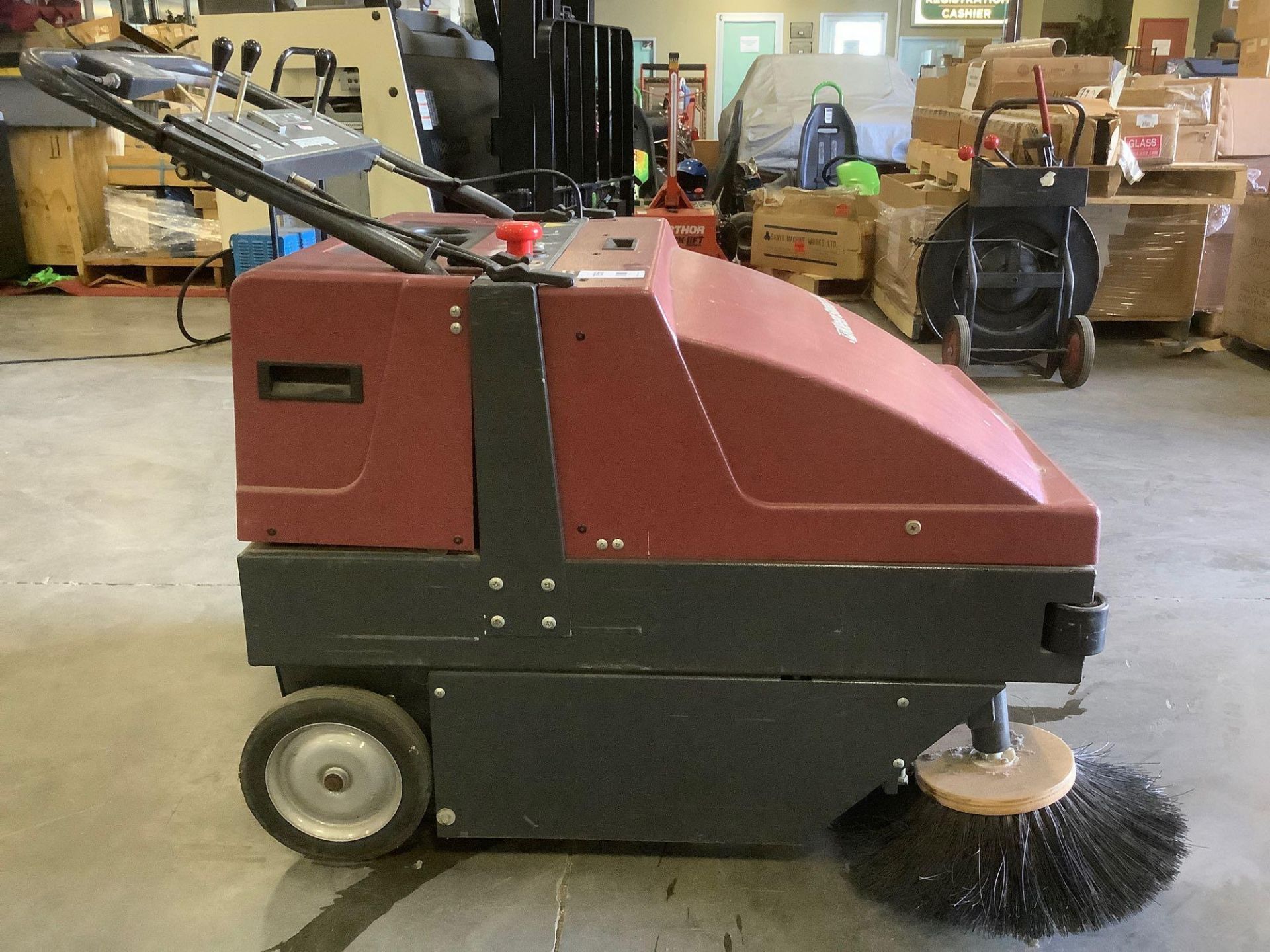MINUTEMAN KLEEN SWEEP 35 FLOOR SWEEPER MODEL HM360000, ELECTRIC, APPROX DC VOLTS 12 - Image 4 of 9