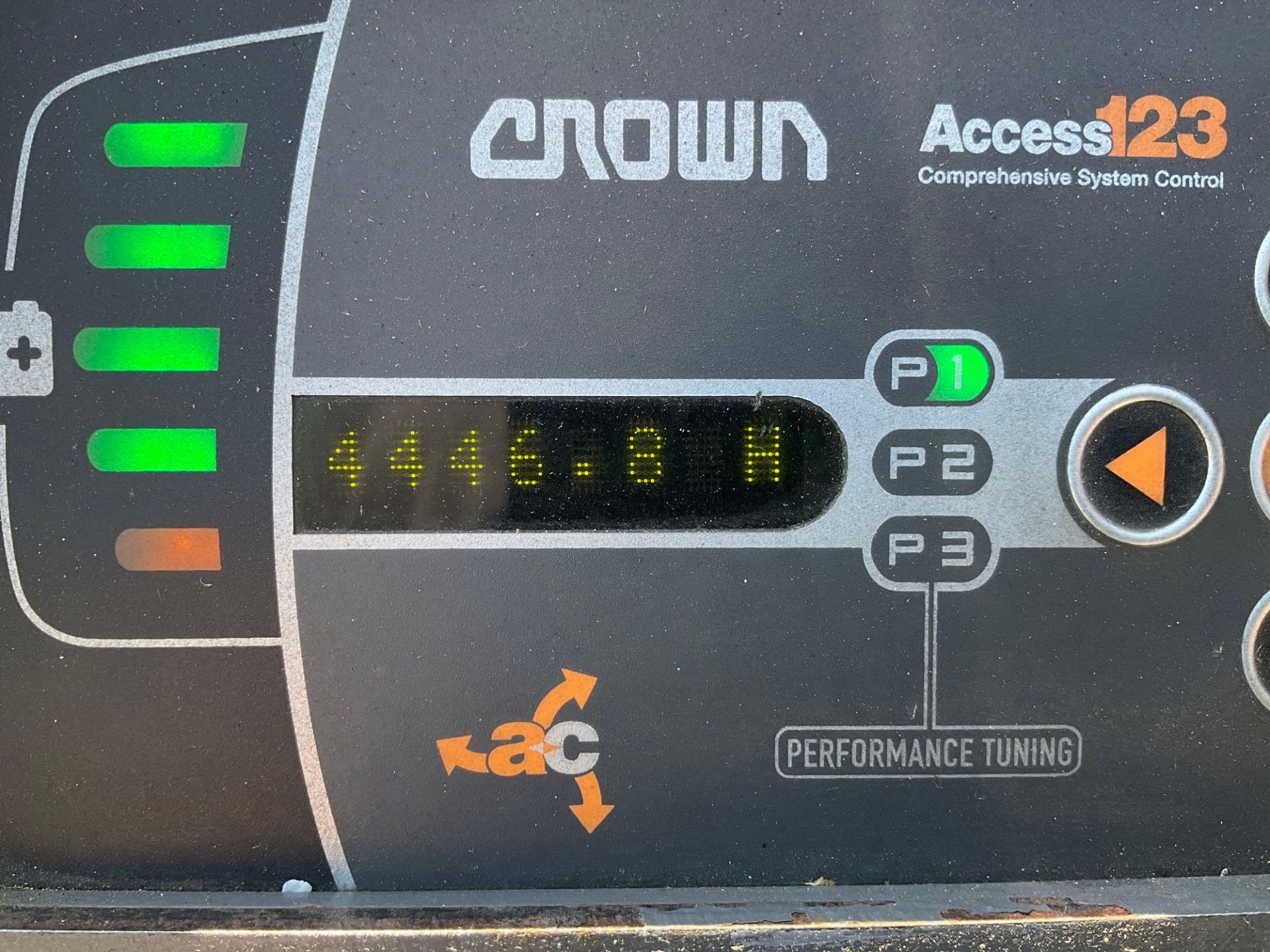 CROWN 4500 SERIES STAND ON PALLET JACK MODEL PC4500-60, ELECTRIC, APPROX 24VOLTS, APPROX MAX CAPACIT - Image 11 of 15