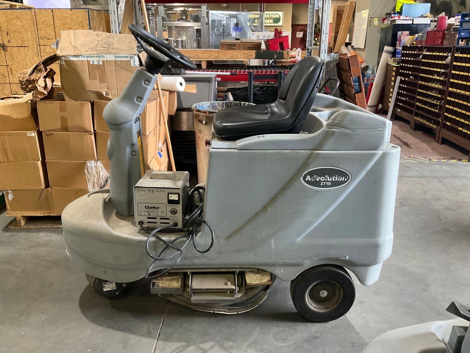 NILFISK ADVANCE RIDE ON FLOOR BURNISHER MODEL ADVOLUTION 2710, ELECTRIC, 36 VOLTS, ONE NEW BATTERY, - Image 2 of 14