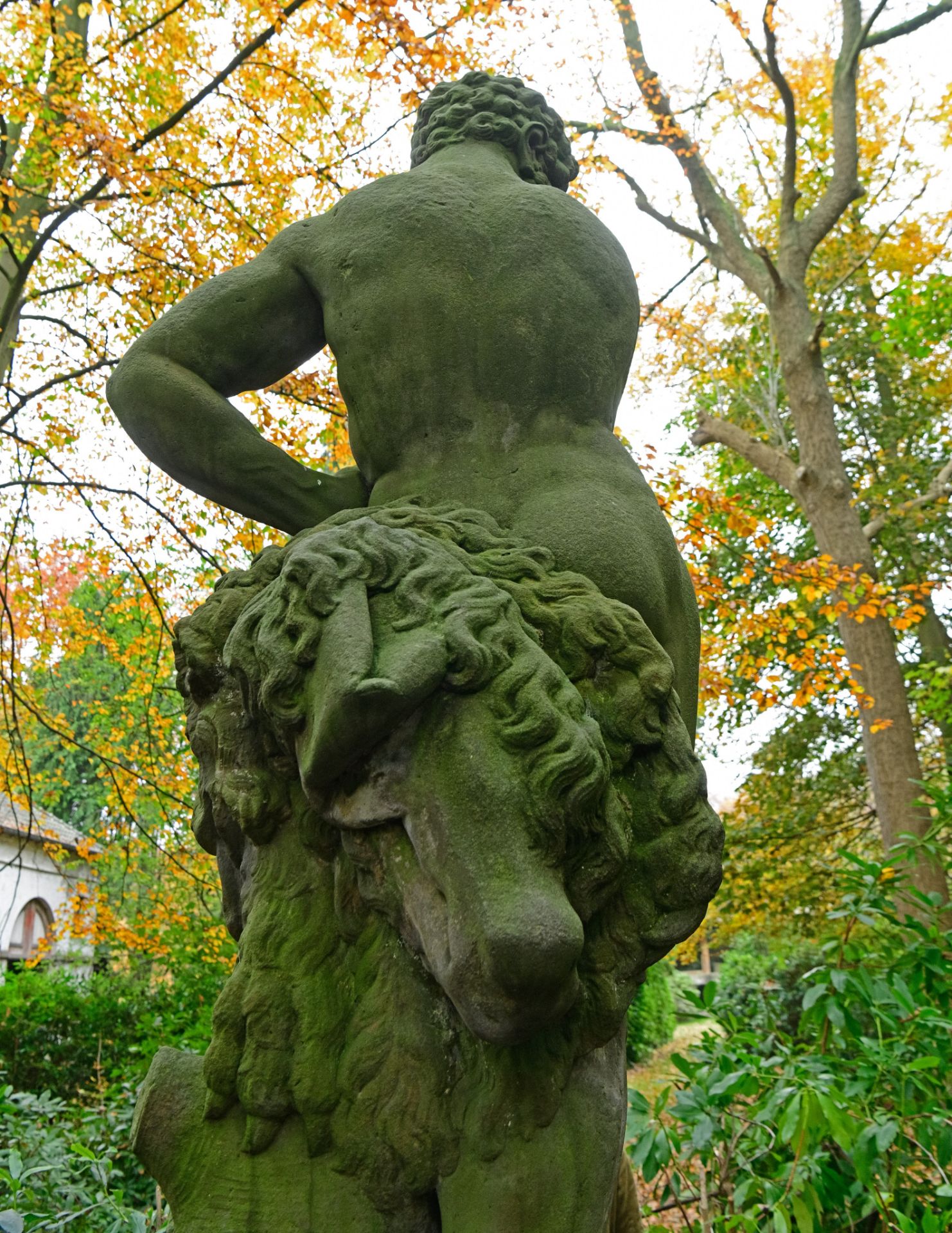 PREMIUM LOT Hendrik Pulinx (Bruges, 1698-1781), an exceptional stone garden sculpture of Hercules, d - Image 9 of 9