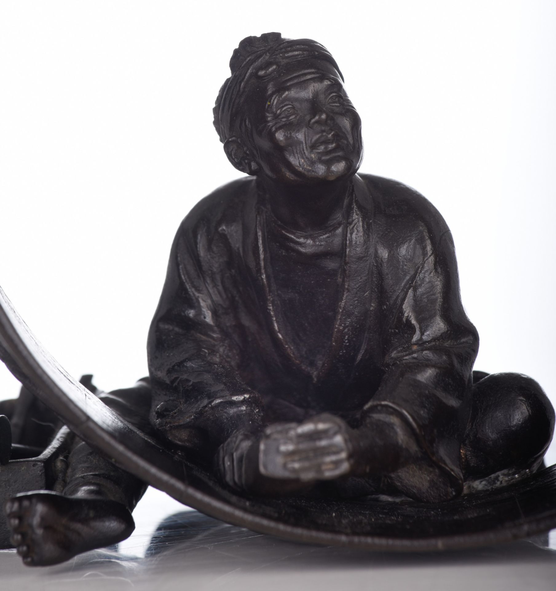 A Japanese bronze okimono of a barrel forger, Meiji period, H 16 cm - Image 7 of 8