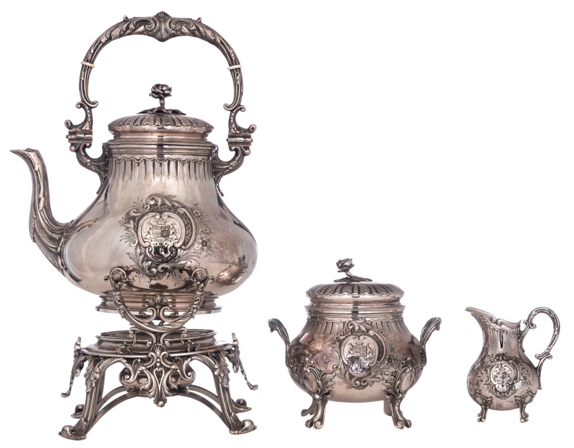 A three-part French silver tea set, maker´s mark 'Boyer - Gallot - Sté SGDG', H 12,2 - 31 cm / total