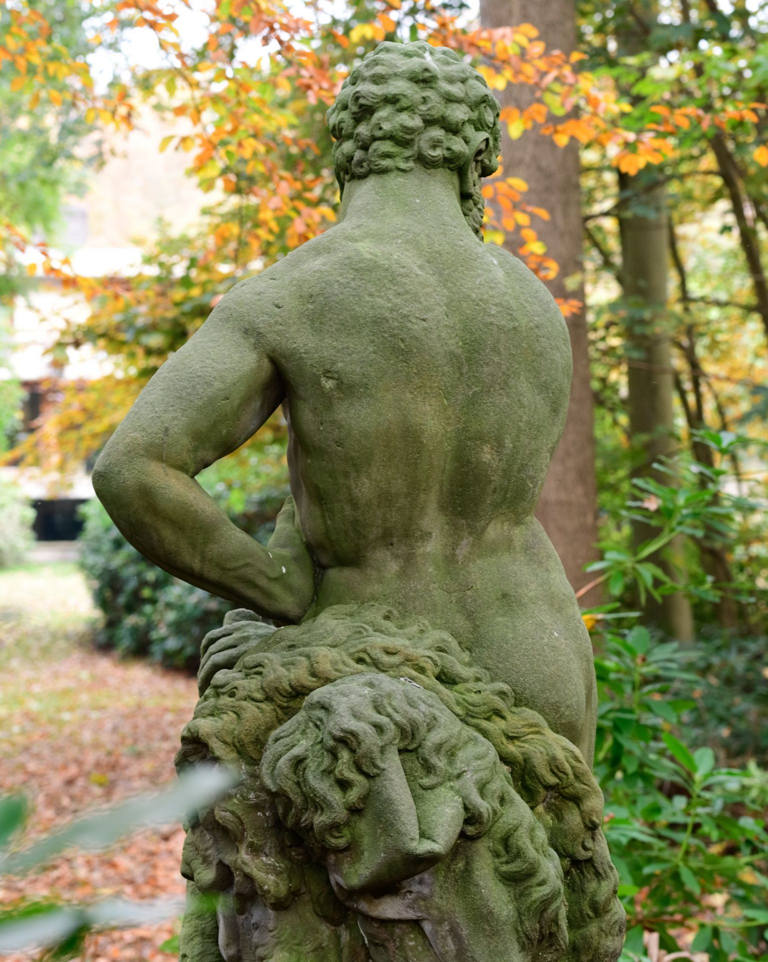 PREMIUM LOT Hendrik Pulinx (Bruges, 1698-1781), an exceptional stone garden sculpture of Hercules, d - Image 5 of 9