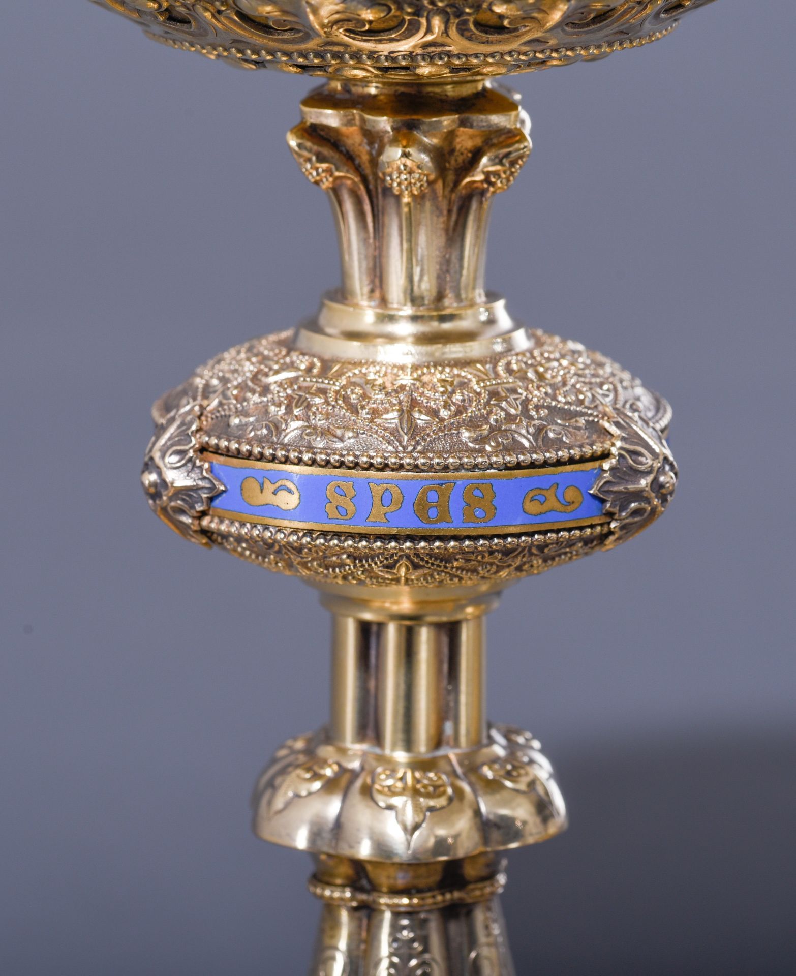 A French export silver and gilt silver chalice decorated with filigree work, H 31 cm - total weight - Image 10 of 24