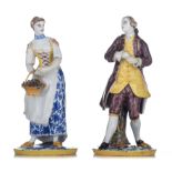 A pair of Dutch Delft figures of a gallant couple, 18thC, H 25,5 - 26 cm