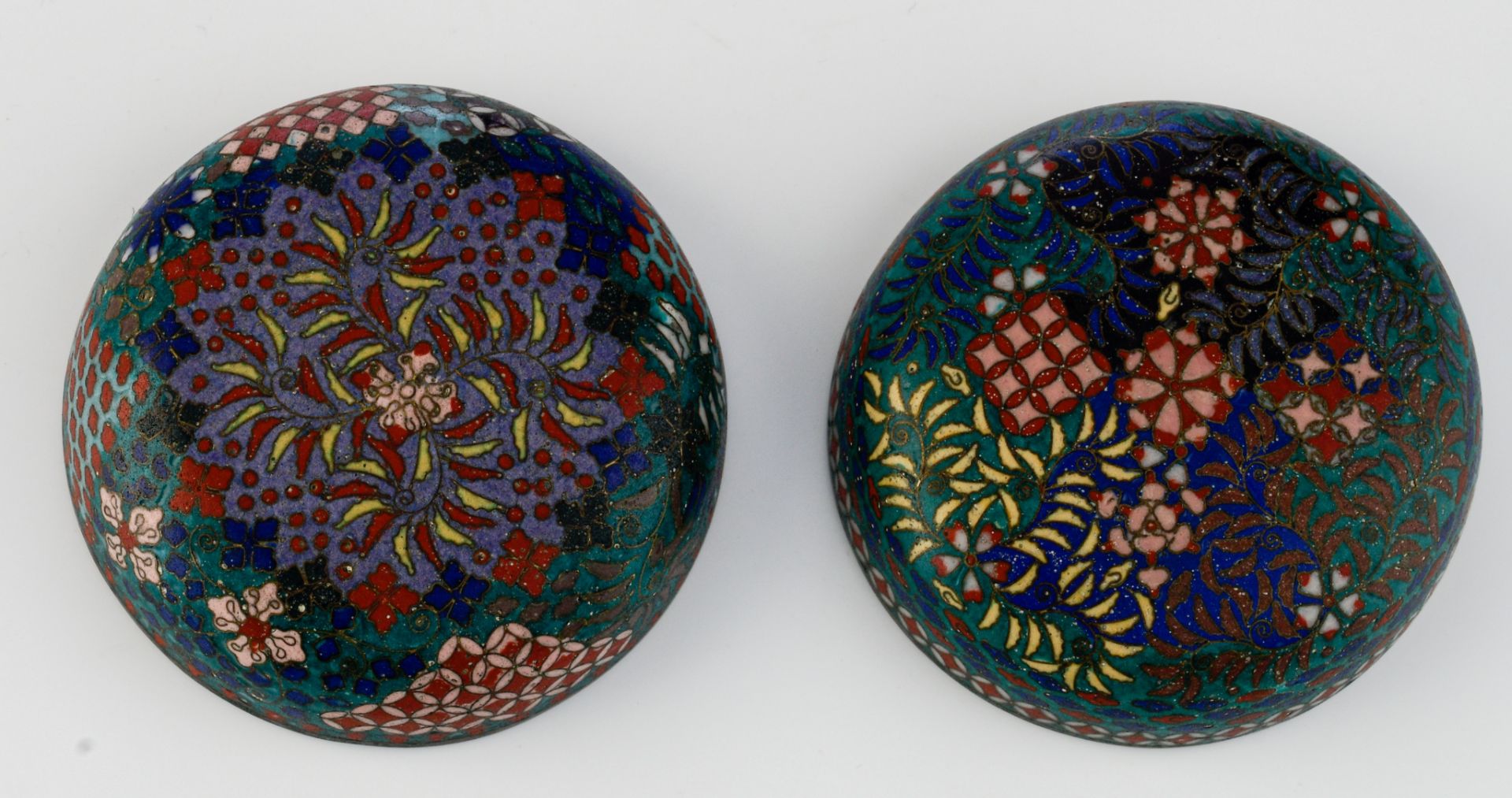 A collection of Japanese champlevé and cloisonné enamelled bronze ware, late 19thC/20thC, Tallest H - Image 24 of 37