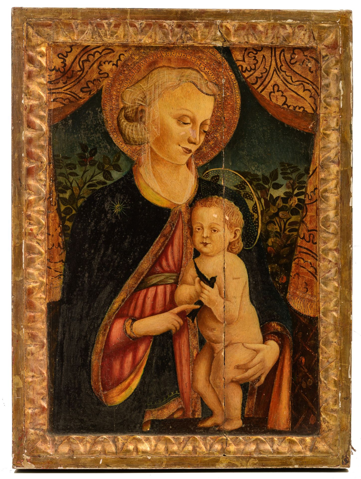 Madonna and Child, in the manner of the Italian Quattrocento, tempera and gold leaves on panel, 51 x - Bild 2 aus 12