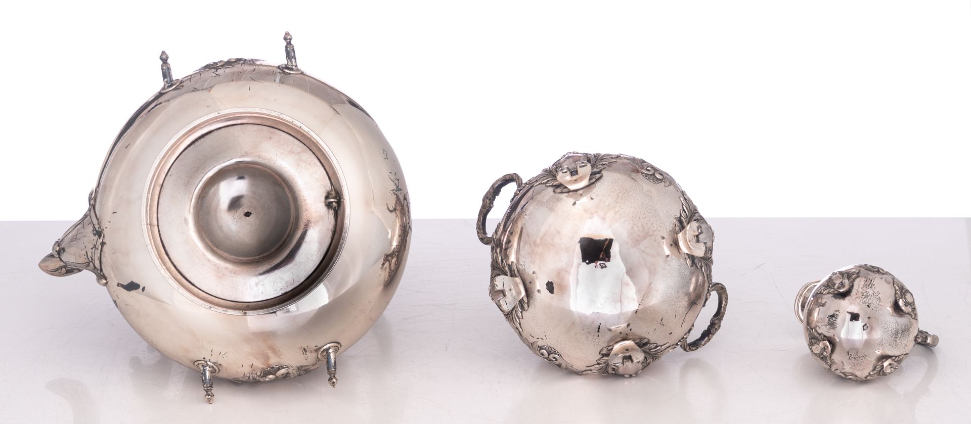 A three-part French silver tea set, maker´s mark 'Boyer - Gallot - Sté SGDG', H 12,2 - 31 cm / total - Image 5 of 16