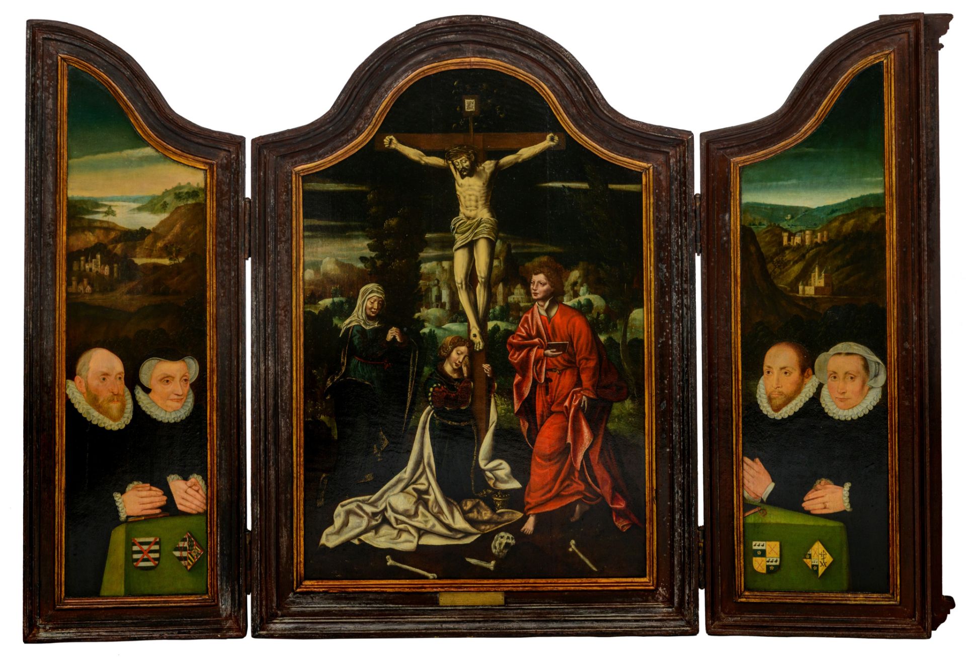 PREMIUM LOT Ambrosius Benson (Attr.), Impressive altar triptych representing the Golgotha and the po