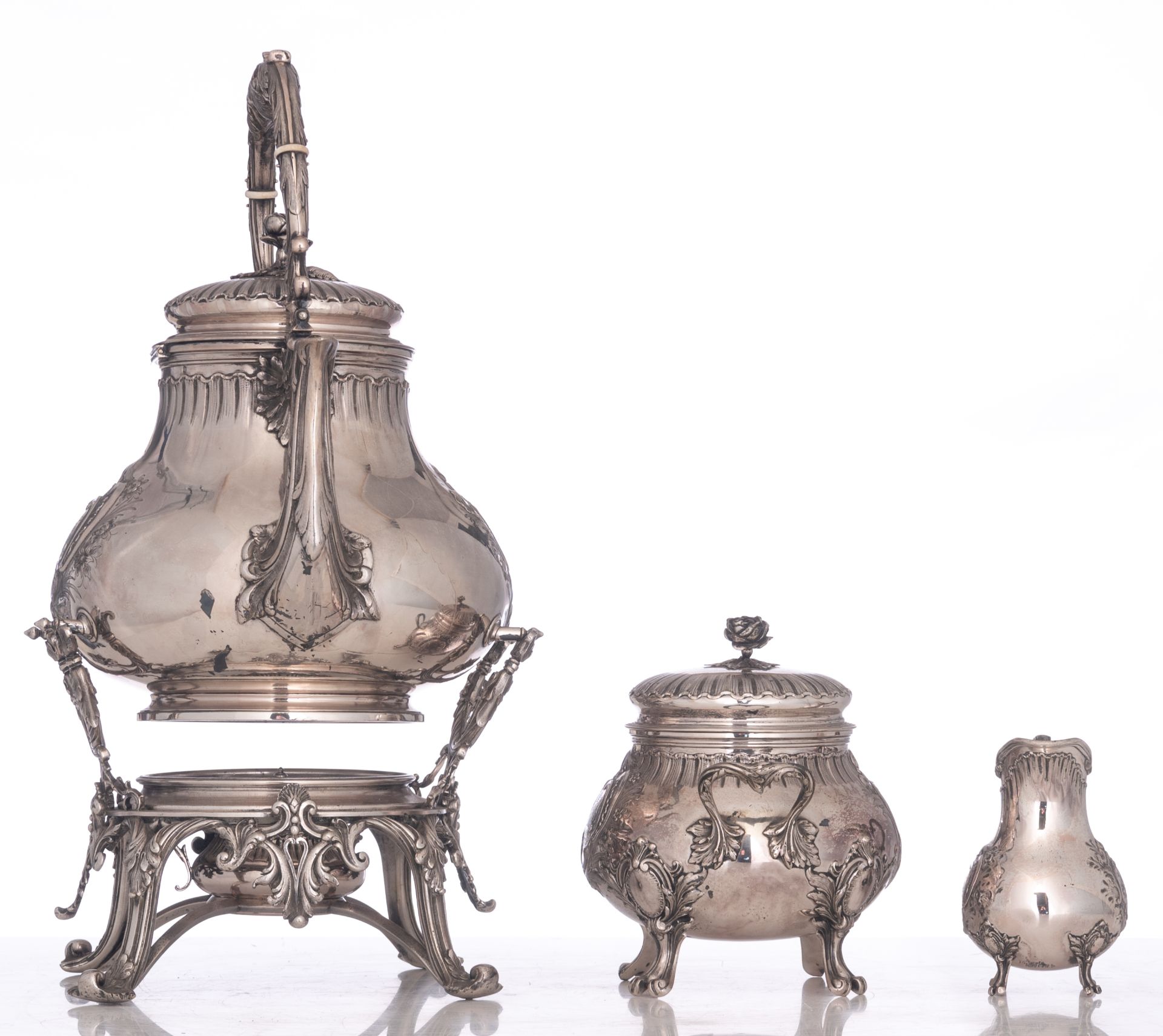 A three-part French silver tea set, maker´s mark 'Boyer - Gallot - Sté SGDG', H 12,2 - 31 cm / total - Image 4 of 16