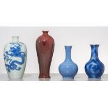 (T) A collection of four Chinese vases, 19thC/20thC, Tallest H 27,5 cm