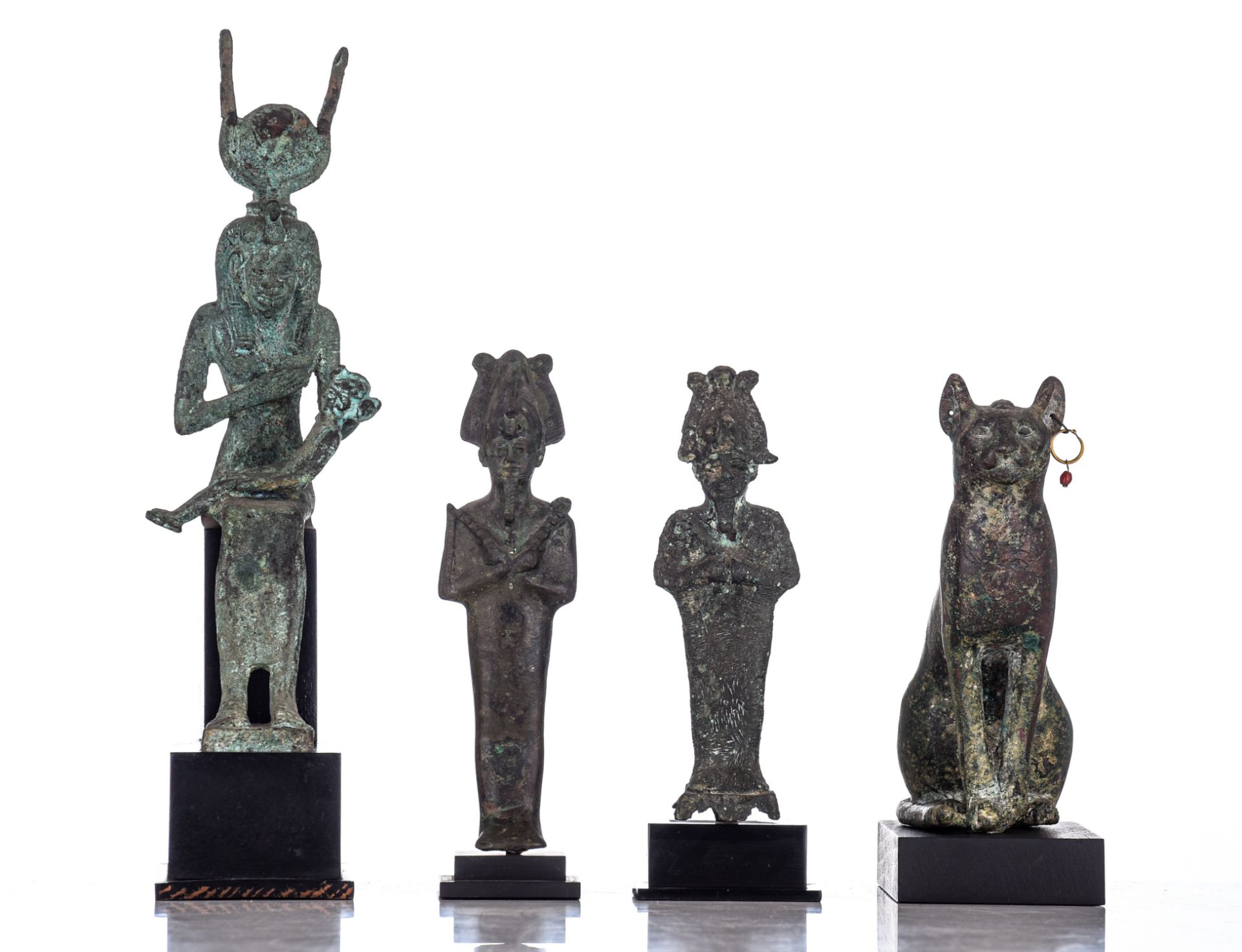 A collection of 10 Egyptian works of art in various materials, 7,6 - 23,5 cm (+) - Image 7 of 9