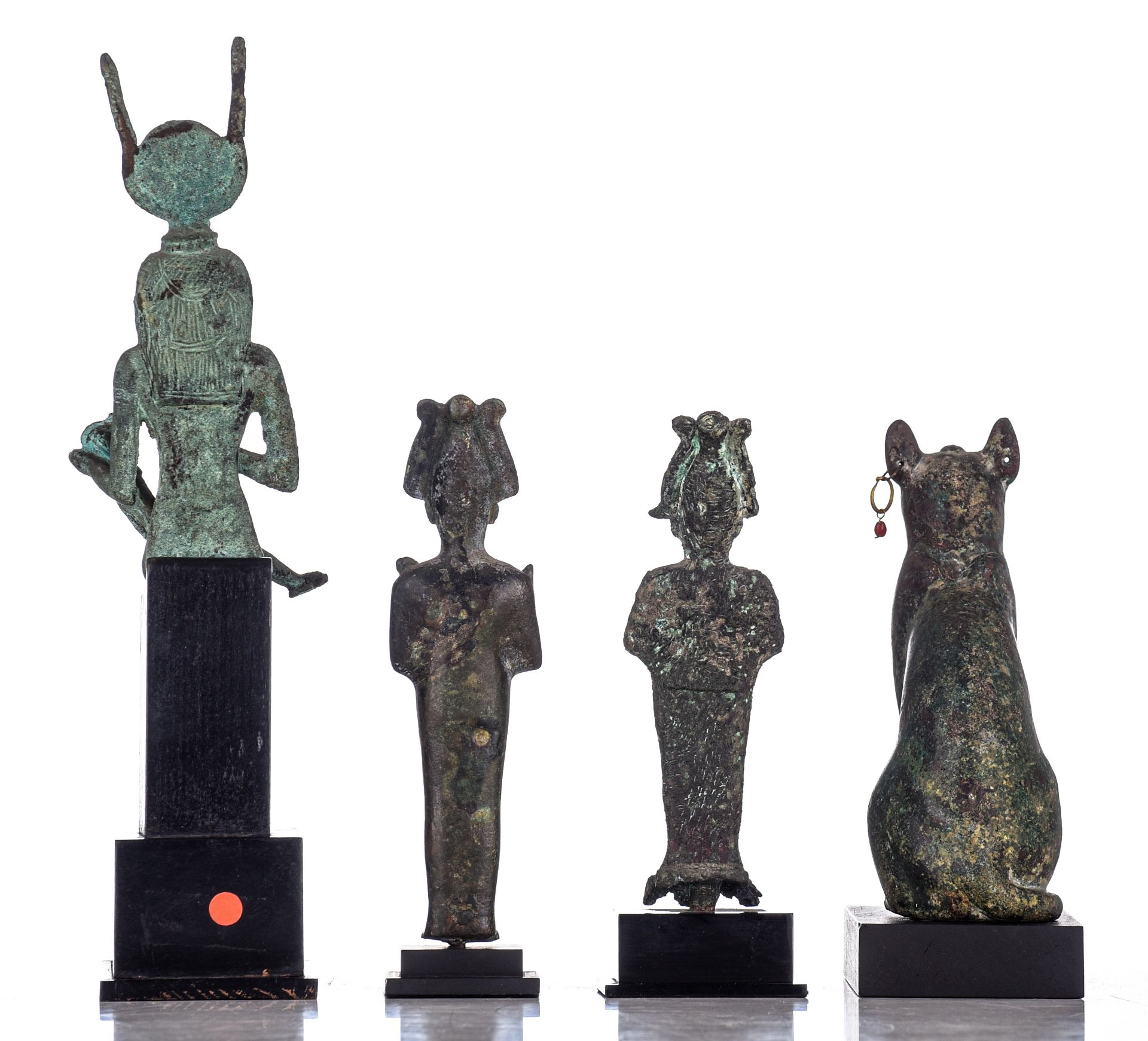 A collection of 10 Egyptian works of art in various materials, 7,6 - 23,5 cm (+) - Image 9 of 9