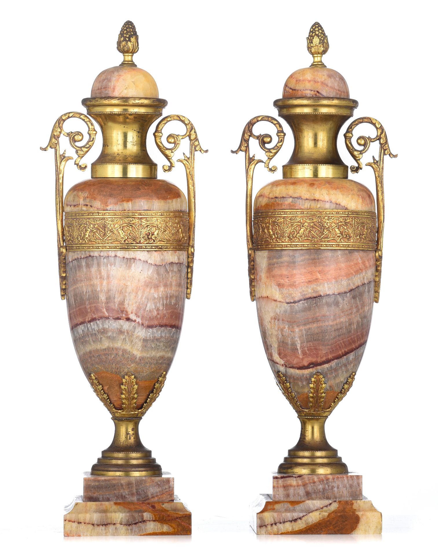 (T) A pair of Neoclassical marble cassolettes, with gilt bronze mounts, H 40,5 cm - Image 3 of 6