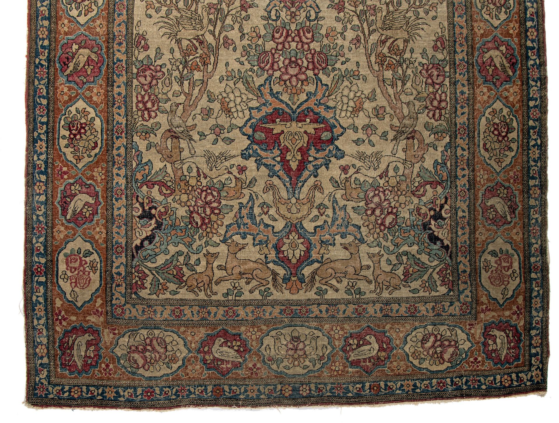 An antique Persian Ispahan rug, depicting the tree of life, 133 x 215 cm (+) - Image 6 of 9