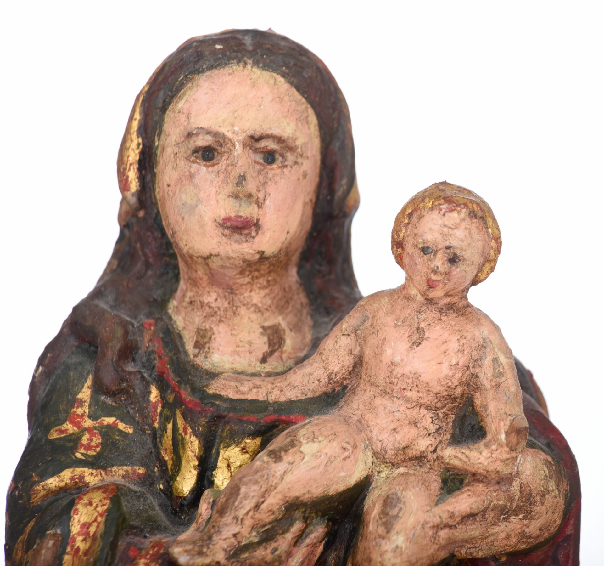 A polychrome and gilt painted walnut Madonna and Child, 17thC, Spain, H 23,5 cm - Image 8 of 11