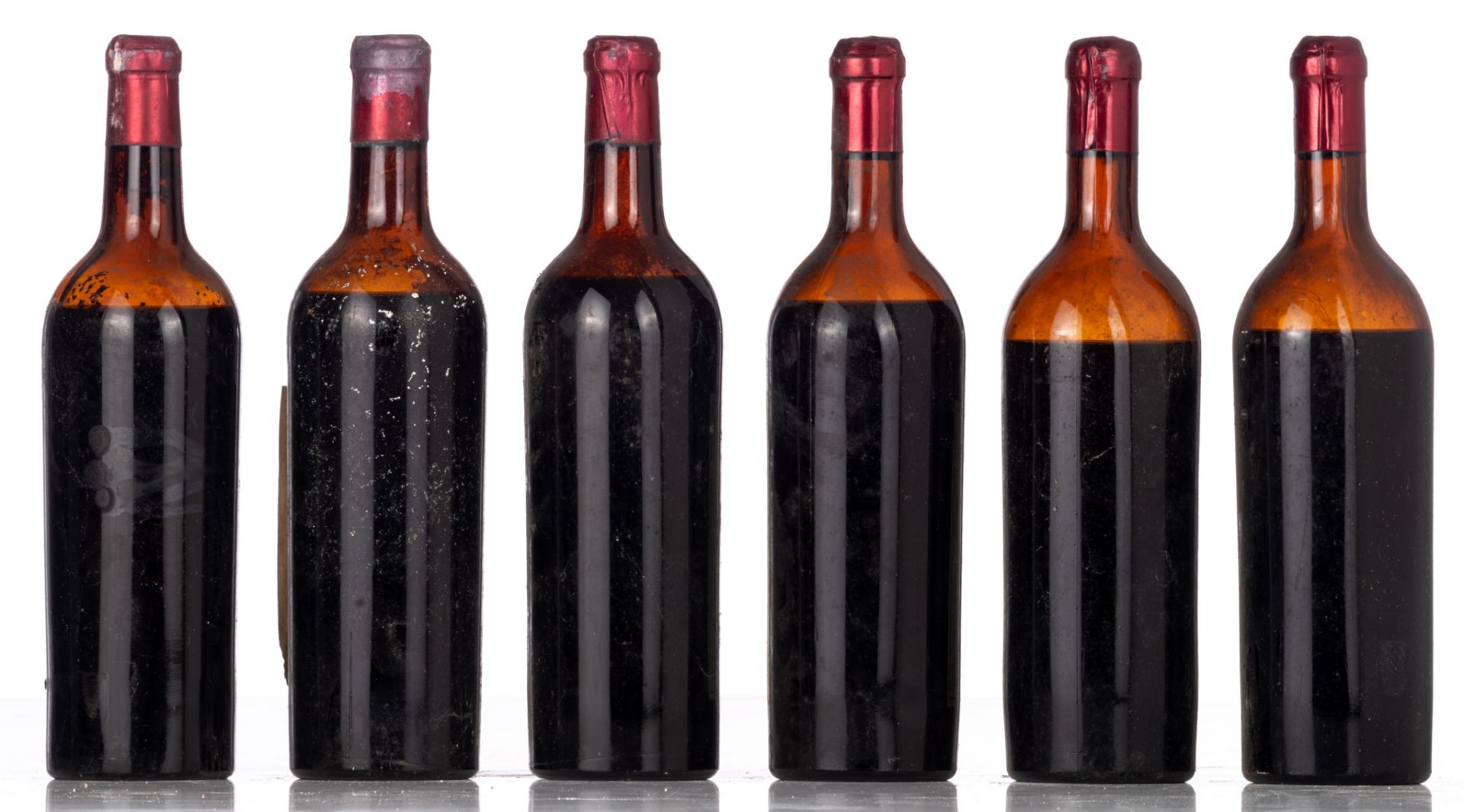 A collection of six bottles 'Château La Mission Haut Brion', 1955, J. Vandermeulen-Decannière - Image 3 of 7