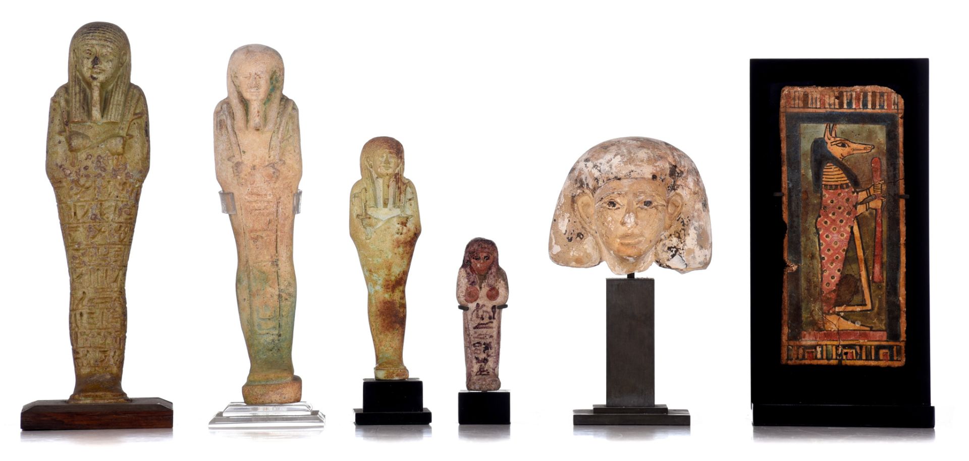 A collection of 10 Egyptian works of art in various materials, 7,6 - 23,5 cm (+) - Image 2 of 9