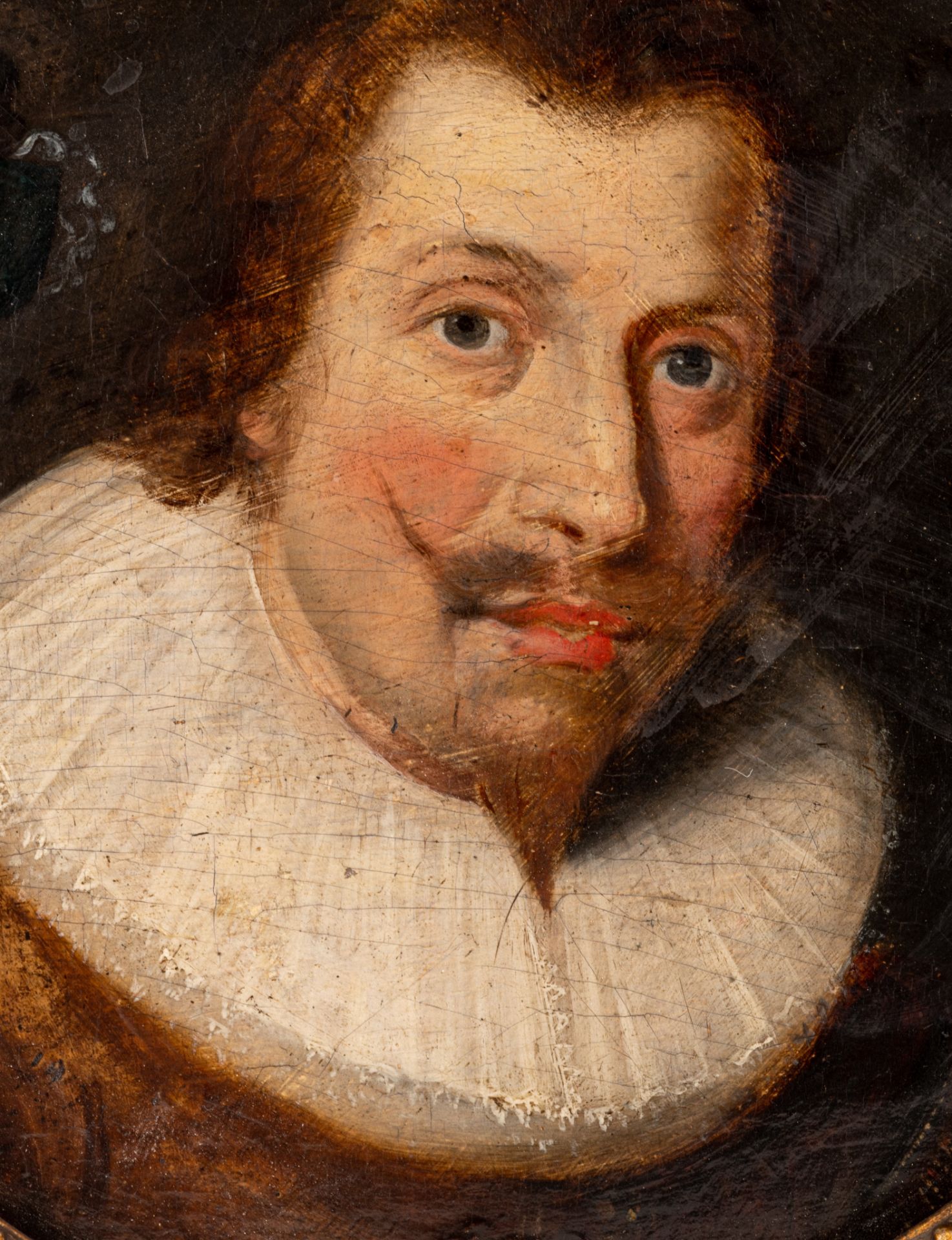 The portrait of a nobleman wearing a ruff, oil on panel, ø 20 cm - Image 4 of 5