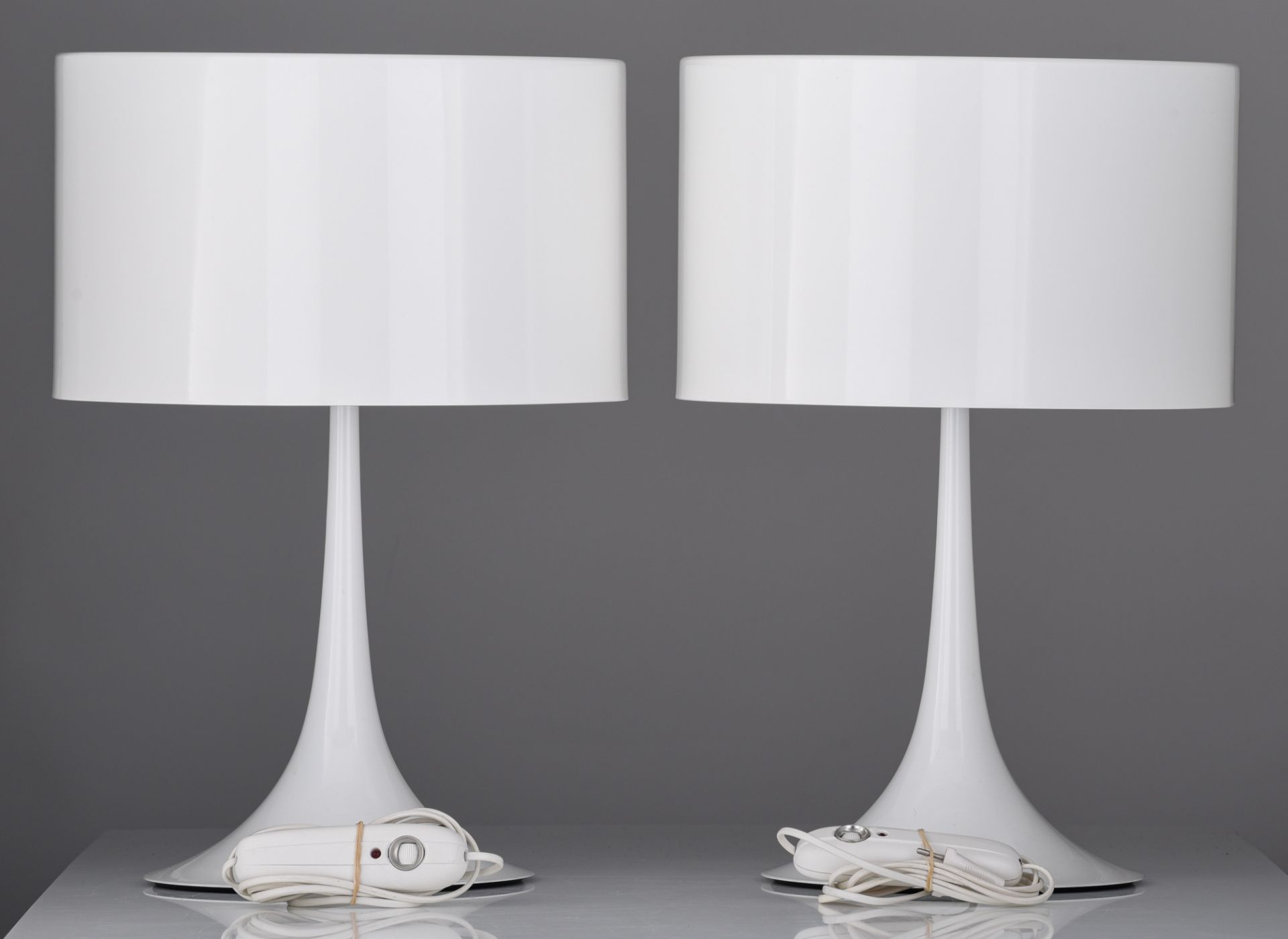 A pair of 'Spun T1' white table lamps, design by Sebastian Wrong for Flos, Italy, H 57 cm - Image 2 of 5