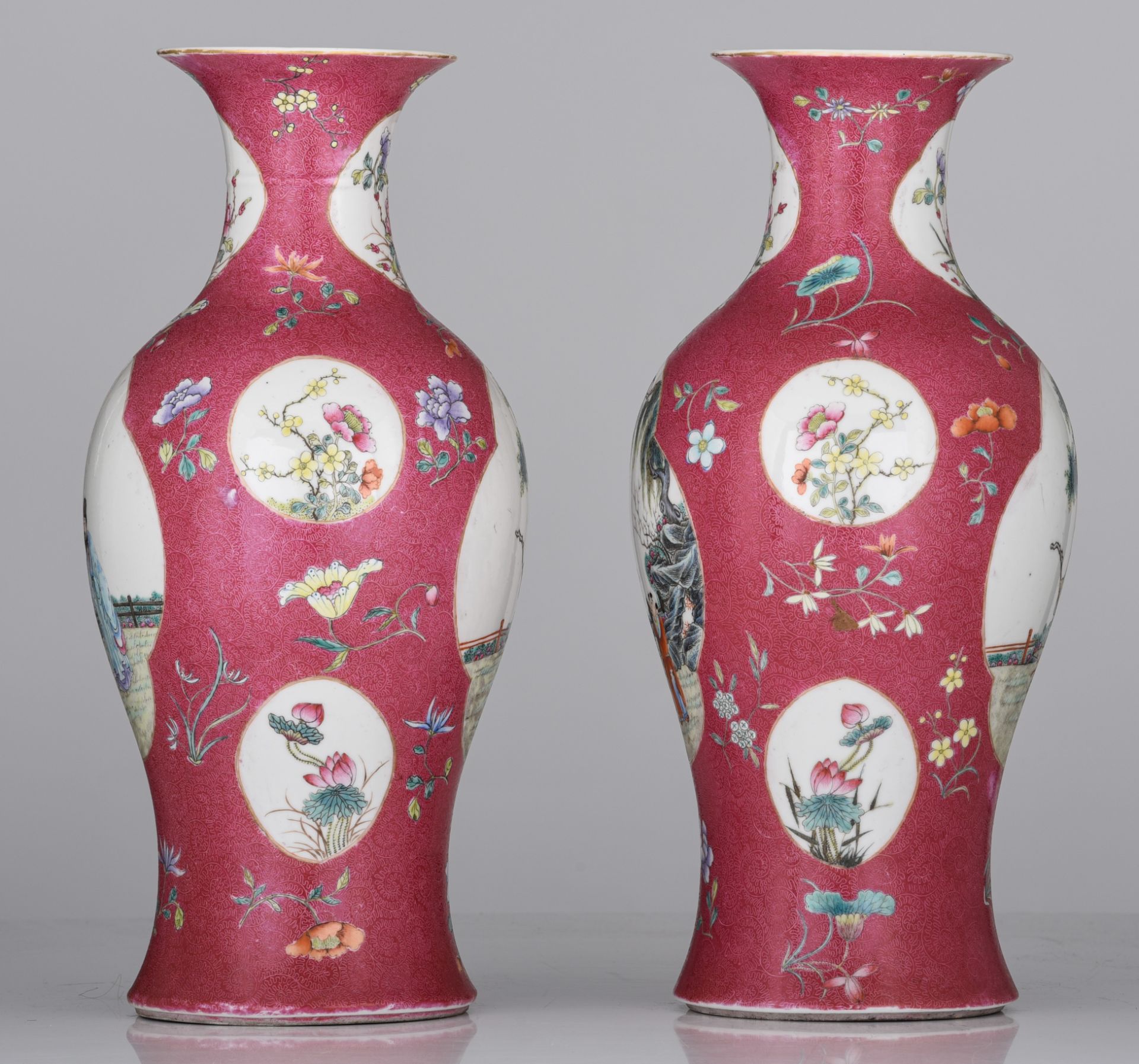 Two Chinese Republic period ruby ground sgraffito baluster vases, with a Qianlong mark, 20thC, H 44, - Image 5 of 9