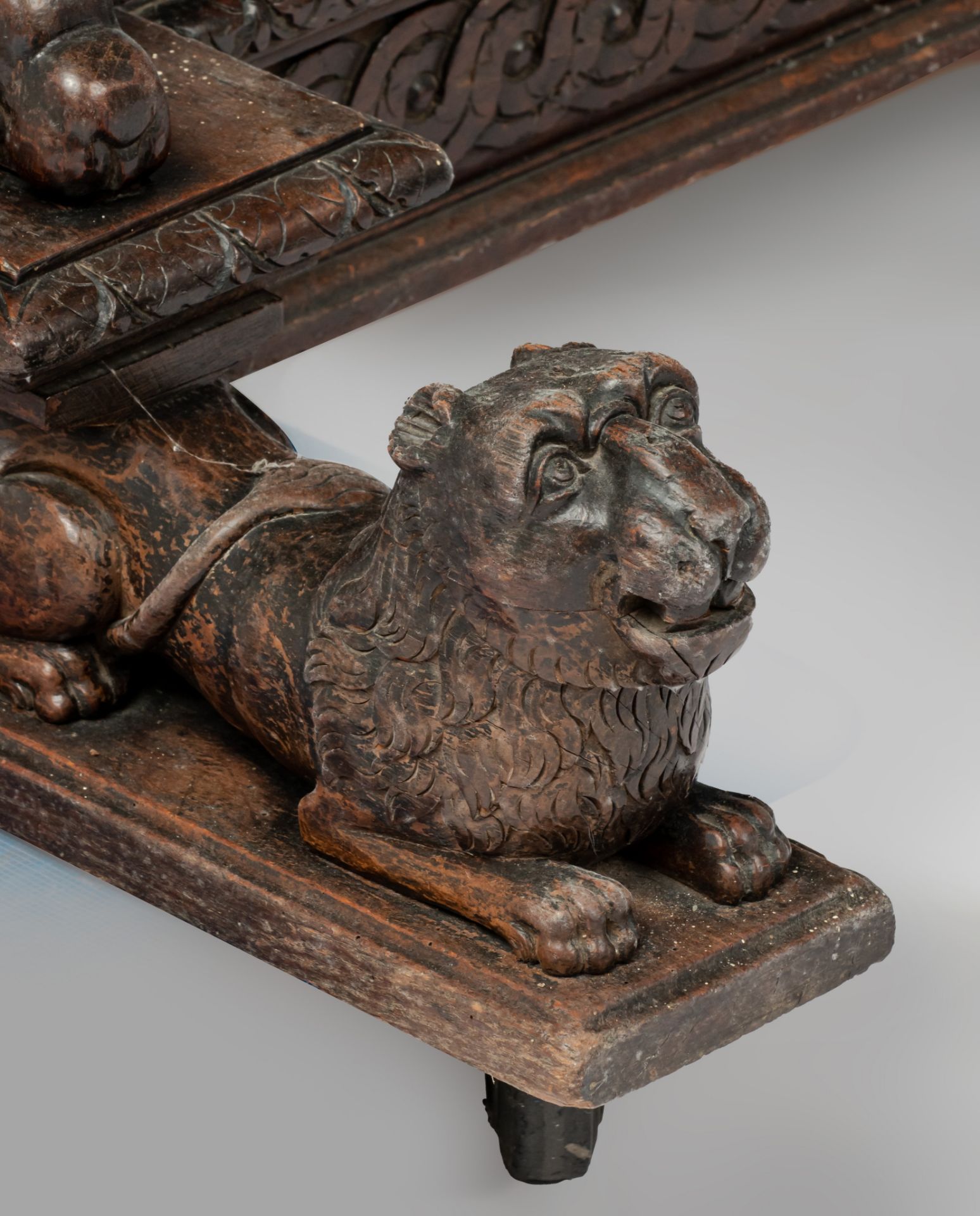 An exceptional Italian Renaissance carved walnut centre table, 16th/17thC, H 82 - W 165 - D 86,5 cm - Image 9 of 12