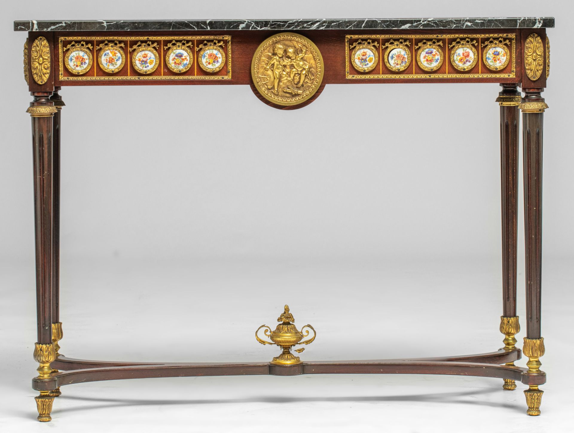 A fine Neoclassical Napoleon III console table, H 81 - W 108 - D 43 cm - Image 3 of 10