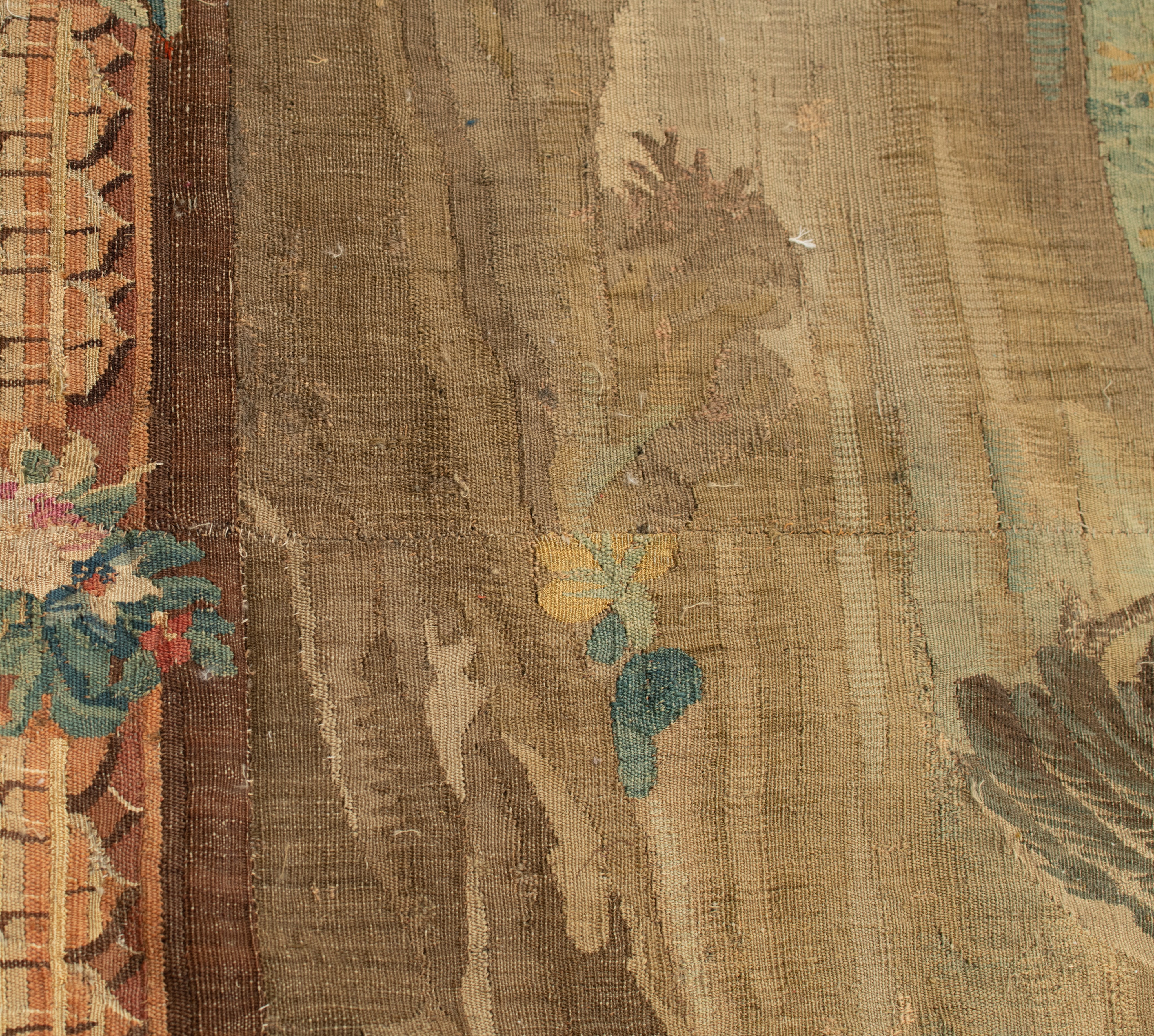 An 18th century Aubusson verdure wall tapestry, 239 x 315 cm - Image 5 of 9