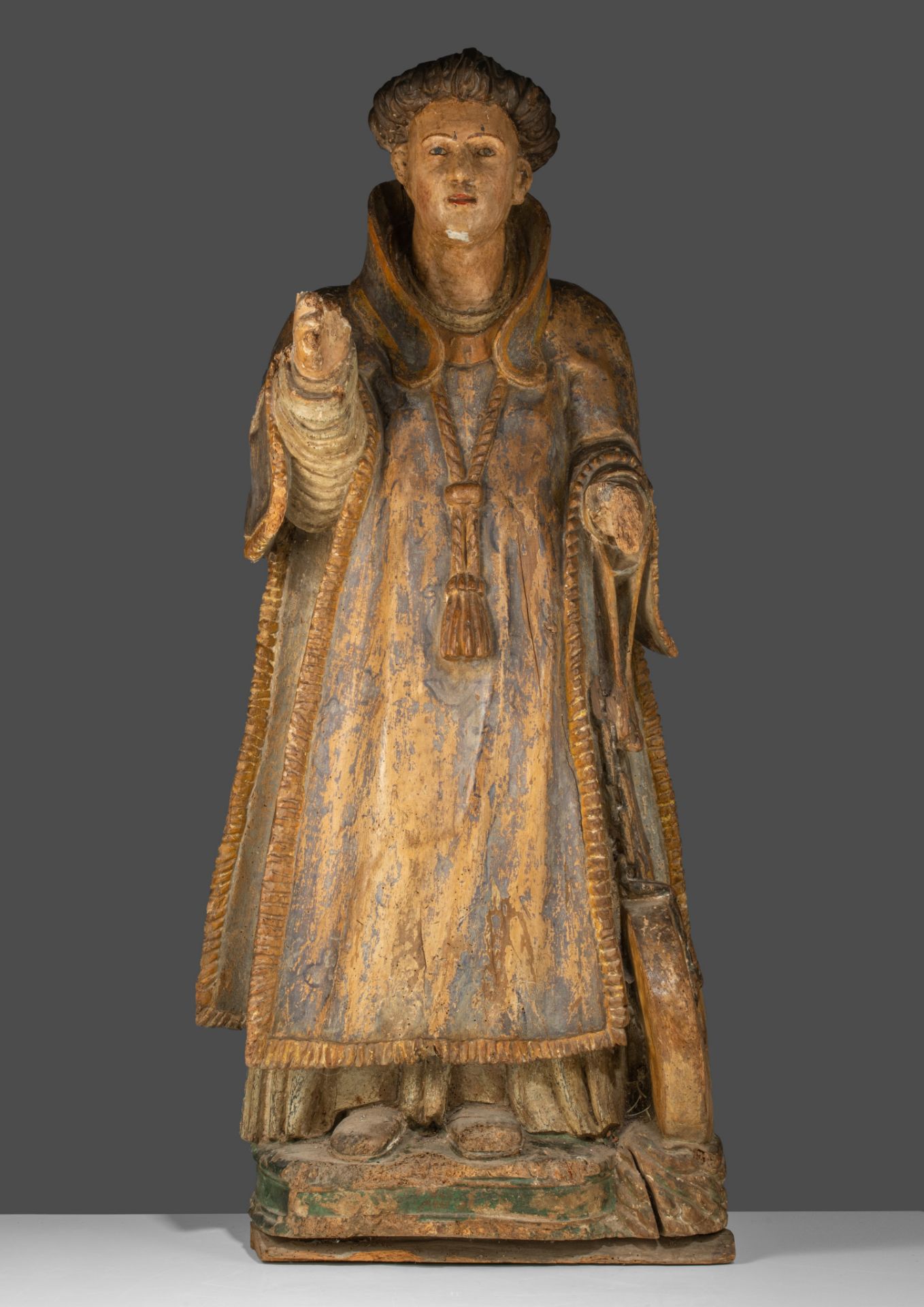 A polychrome painted limewood sculpture of a saint, 18thC, H 120 cm - Image 4 of 11