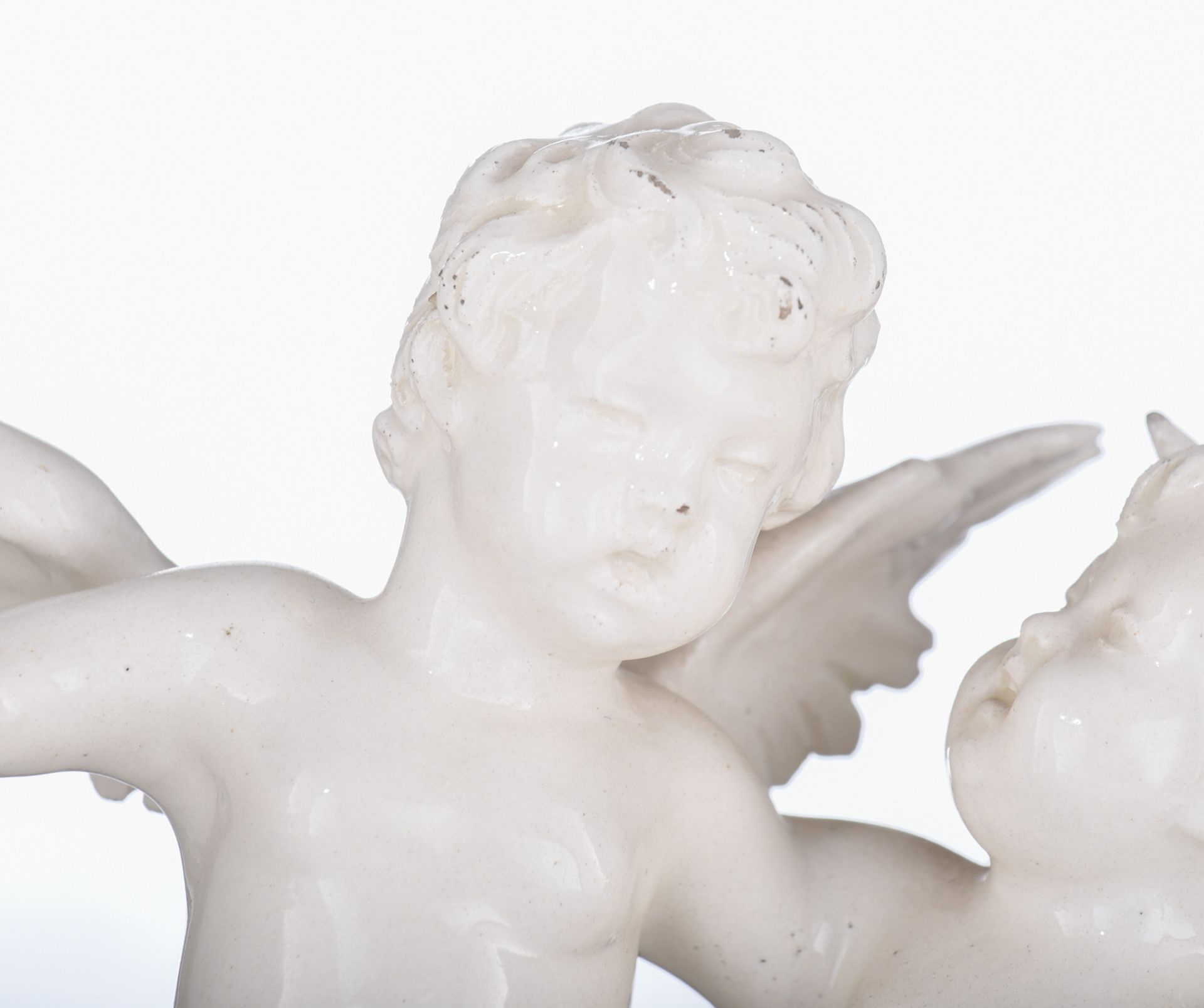 (BIDDING ONLY ON CARLOBONTE.BE) Two white glazed Capodimonte figural groups, Naples, H 20 - 23 cm - Image 12 of 16