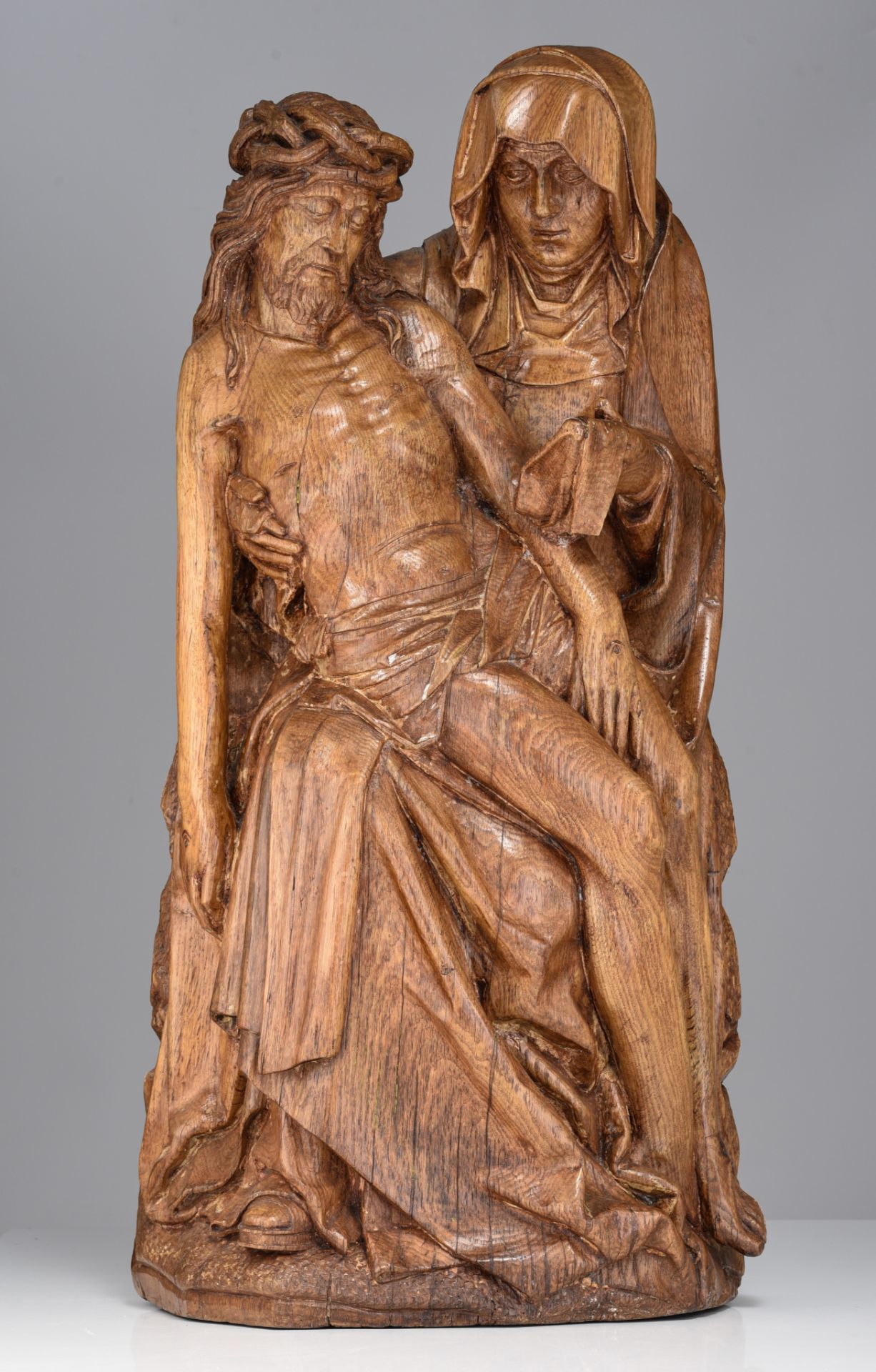 A 16thC oak sculpture of the Pieta, probably the Southern Netherlands, H 97 cm - Image 2 of 6